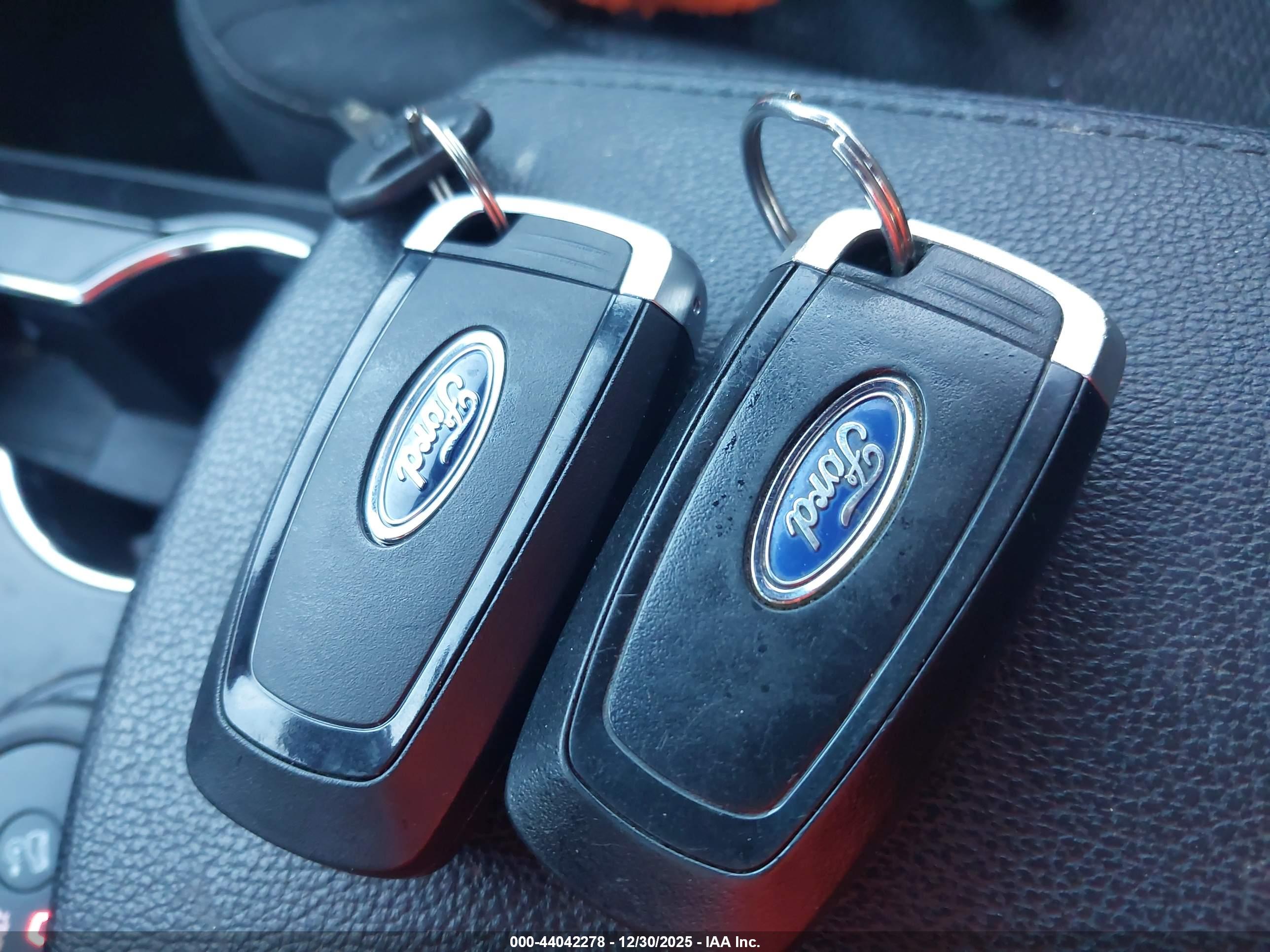 FORD EXPLORER image 11