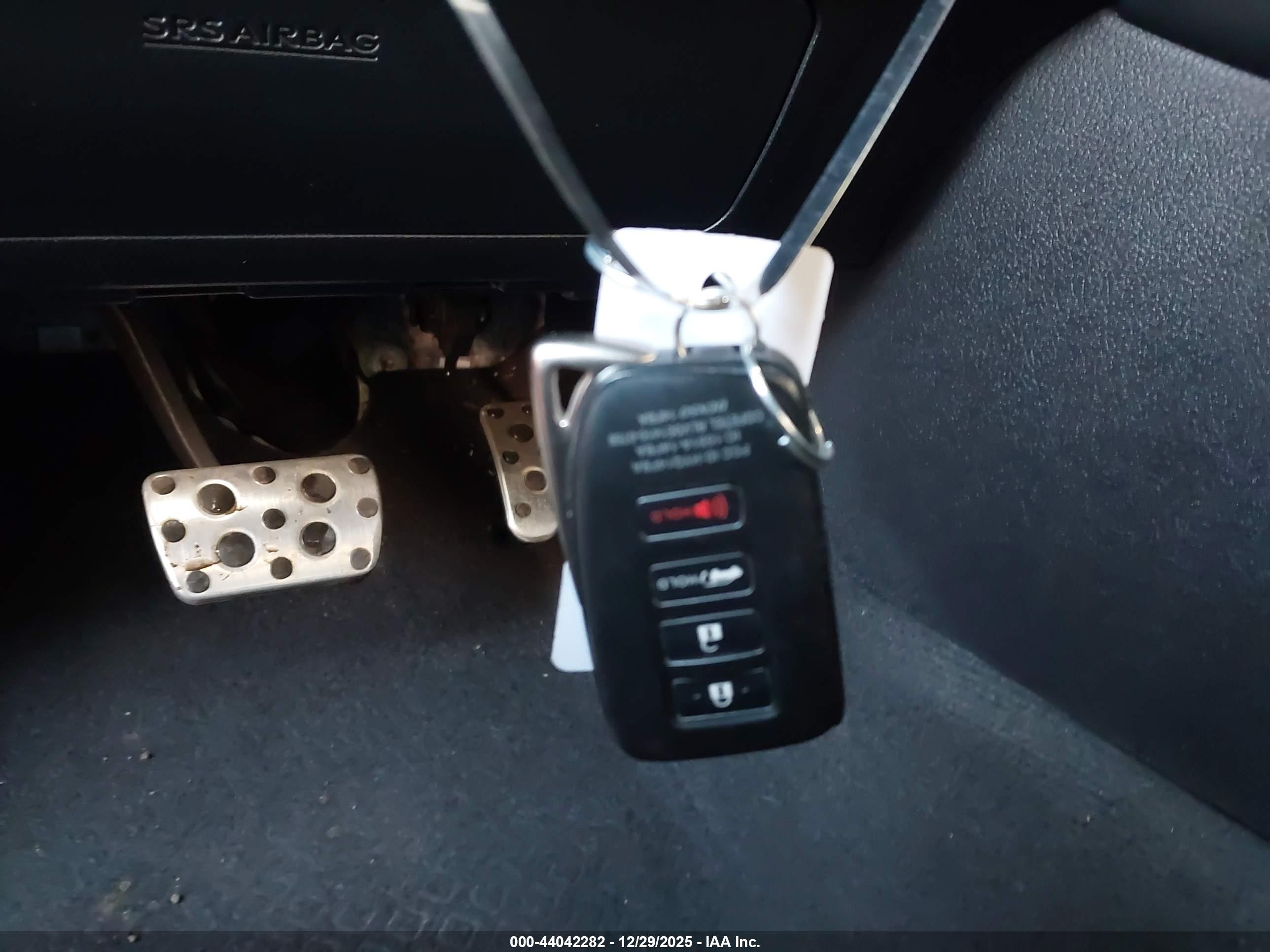 LEXUS NX image 11