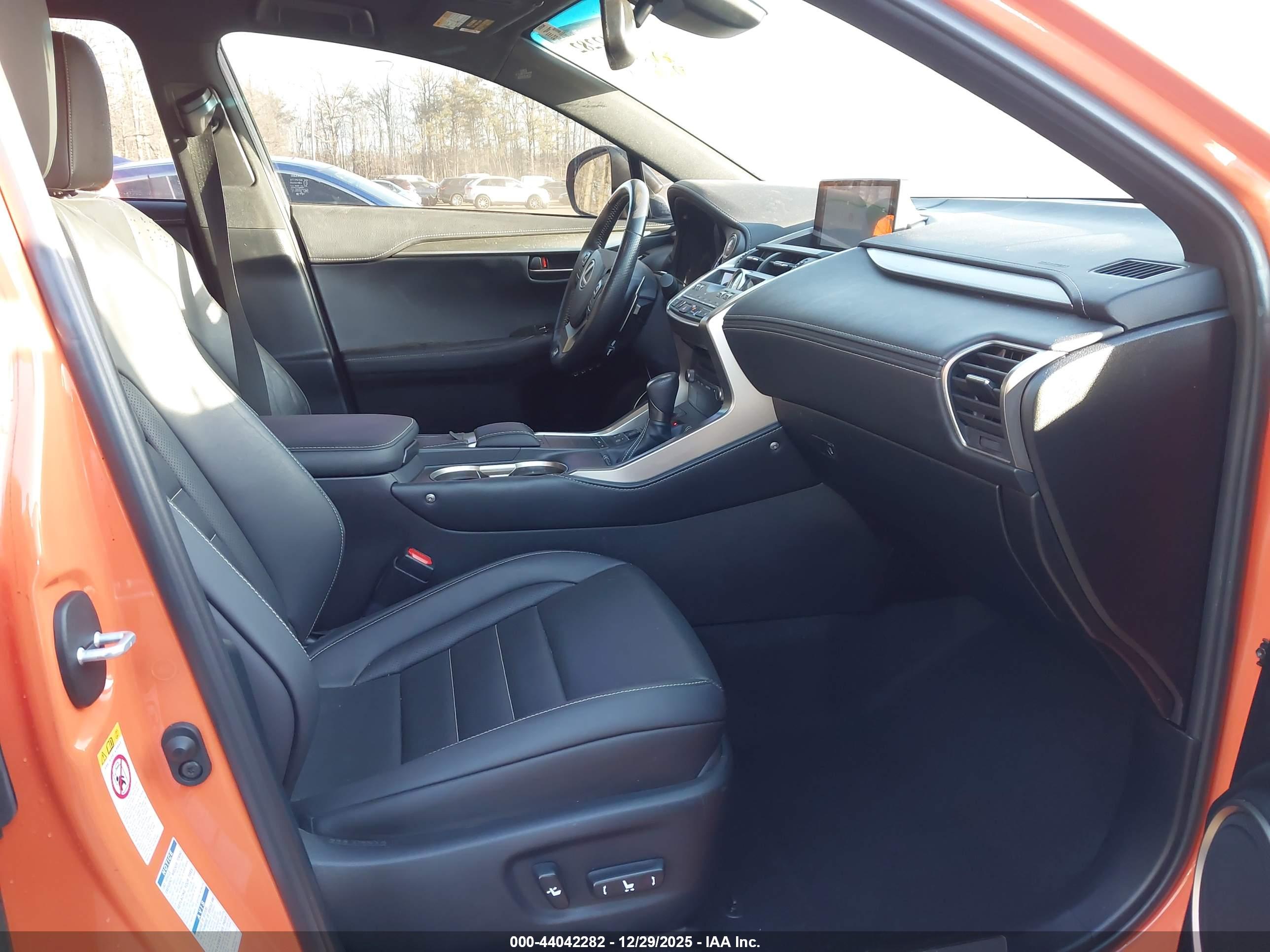 LEXUS NX image 5