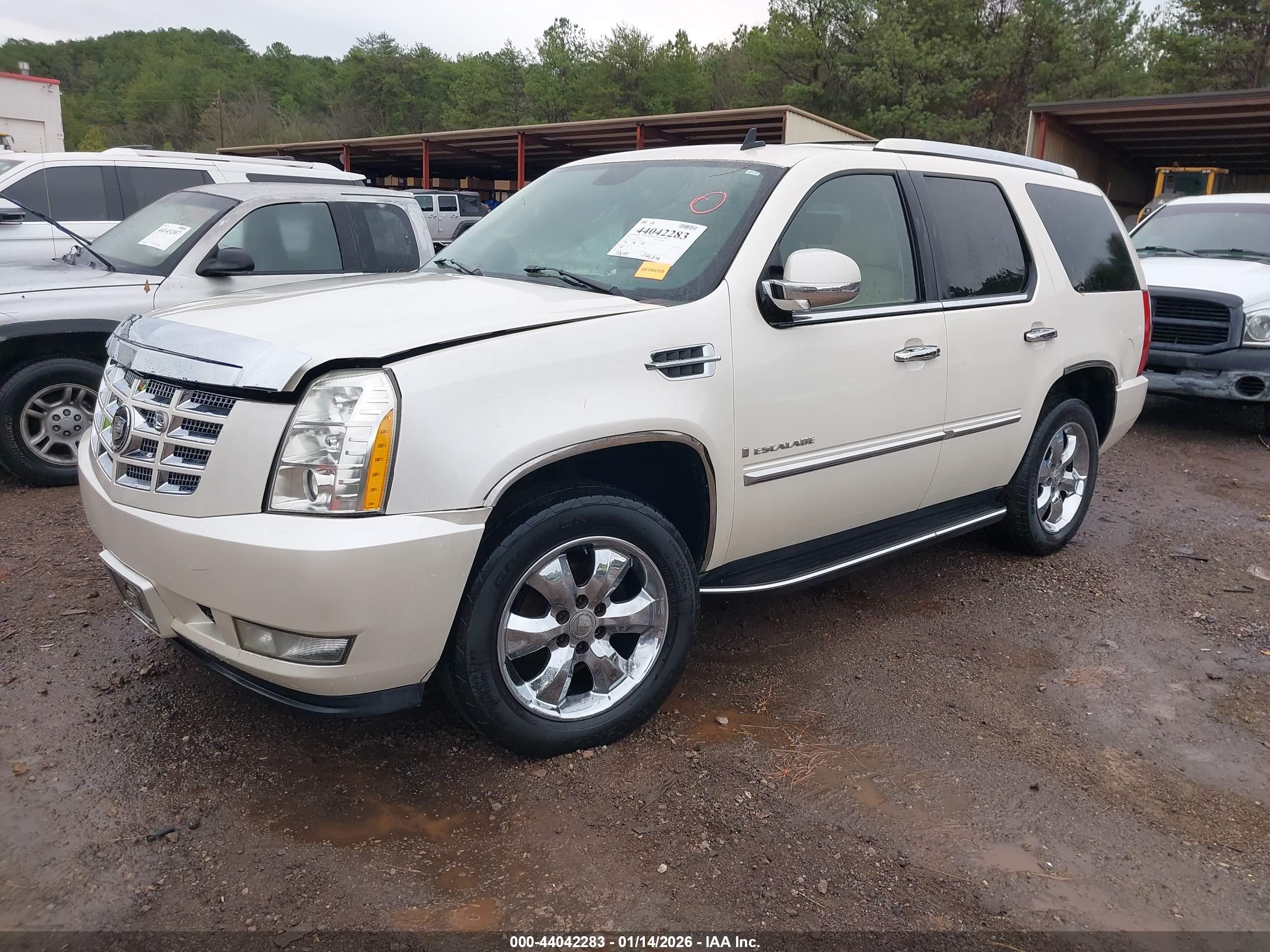 CADILLAC ESCALADE image 2