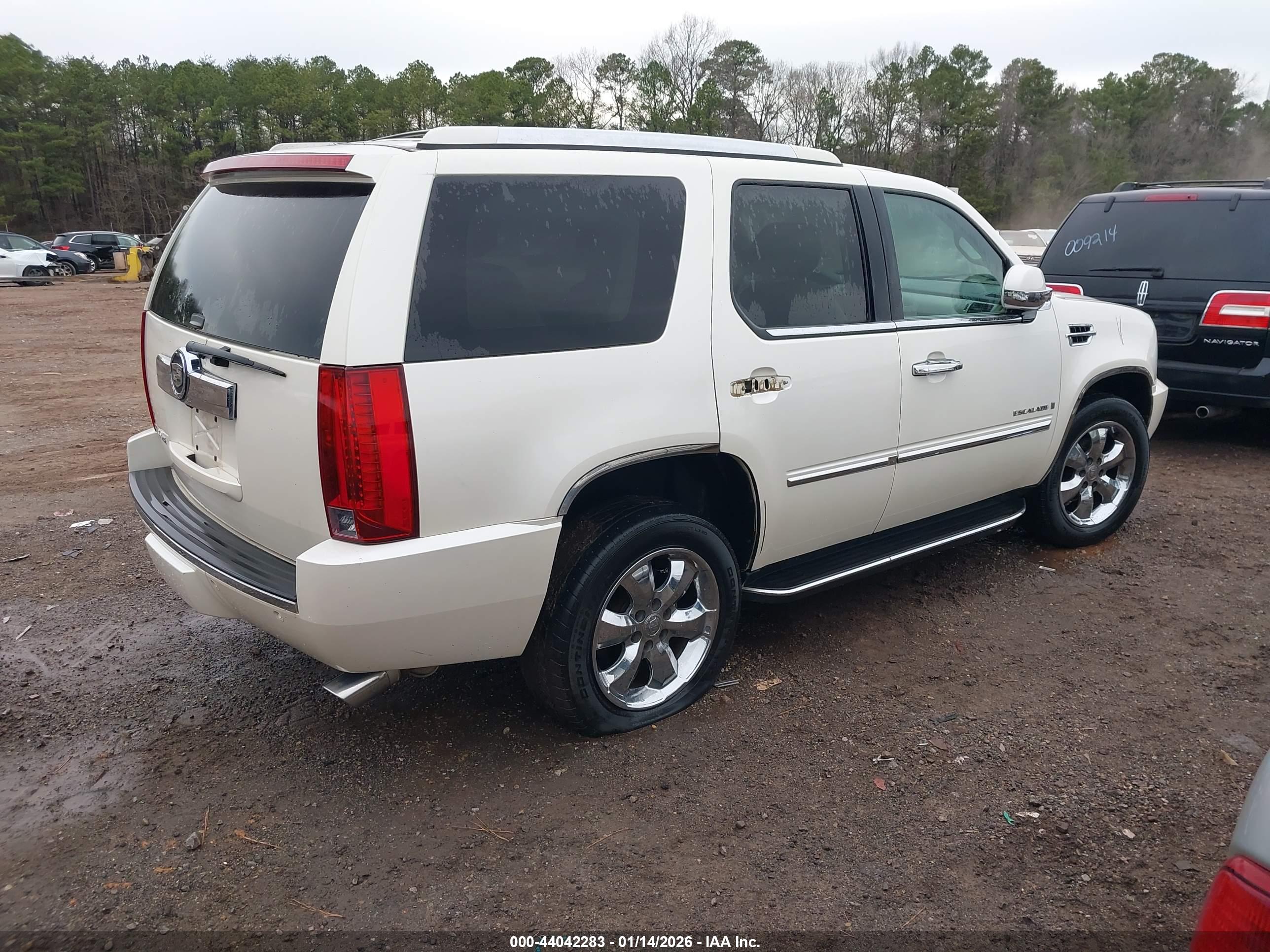 CADILLAC ESCALADE image 4