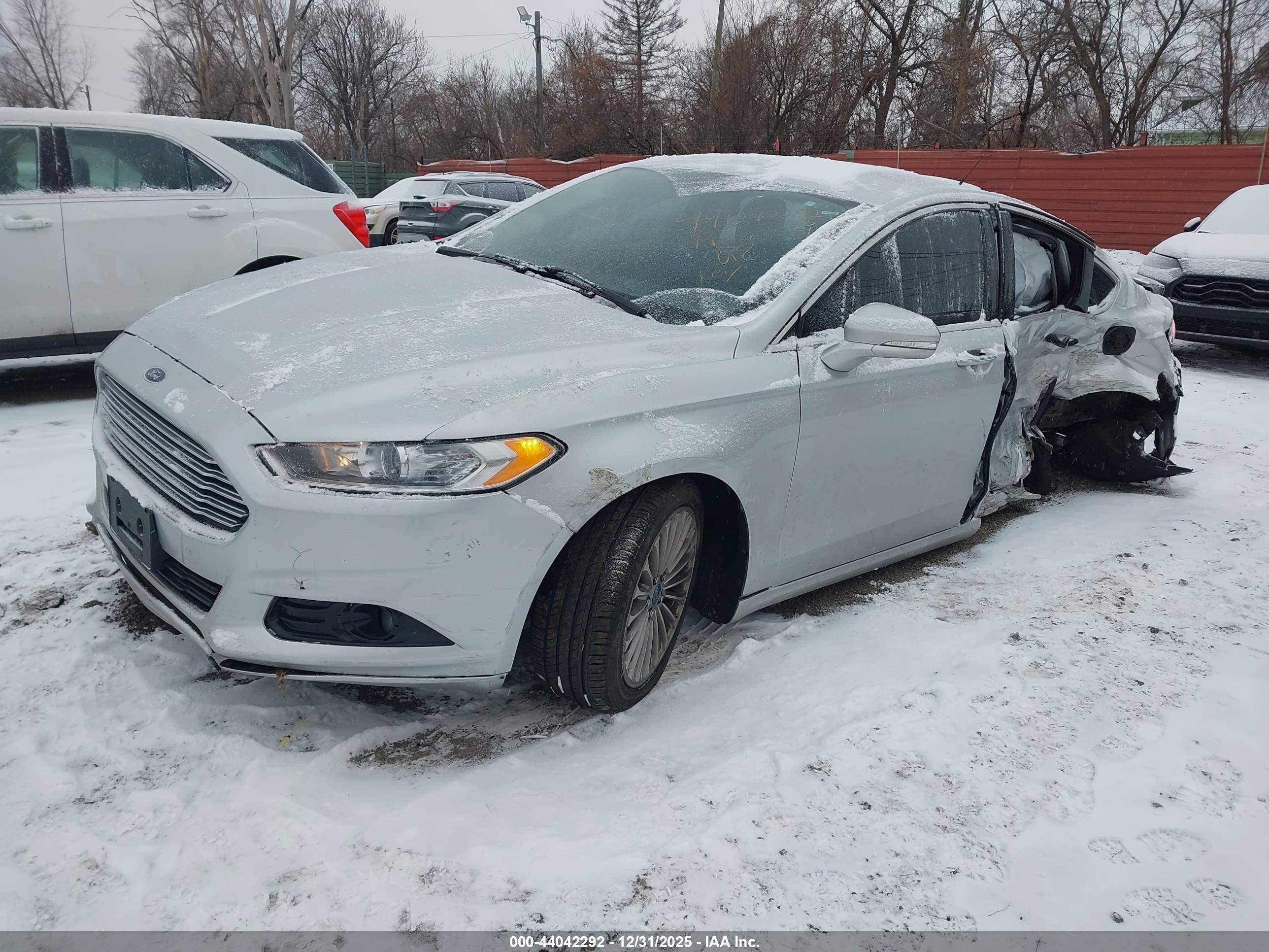 FORD FUSION image 2