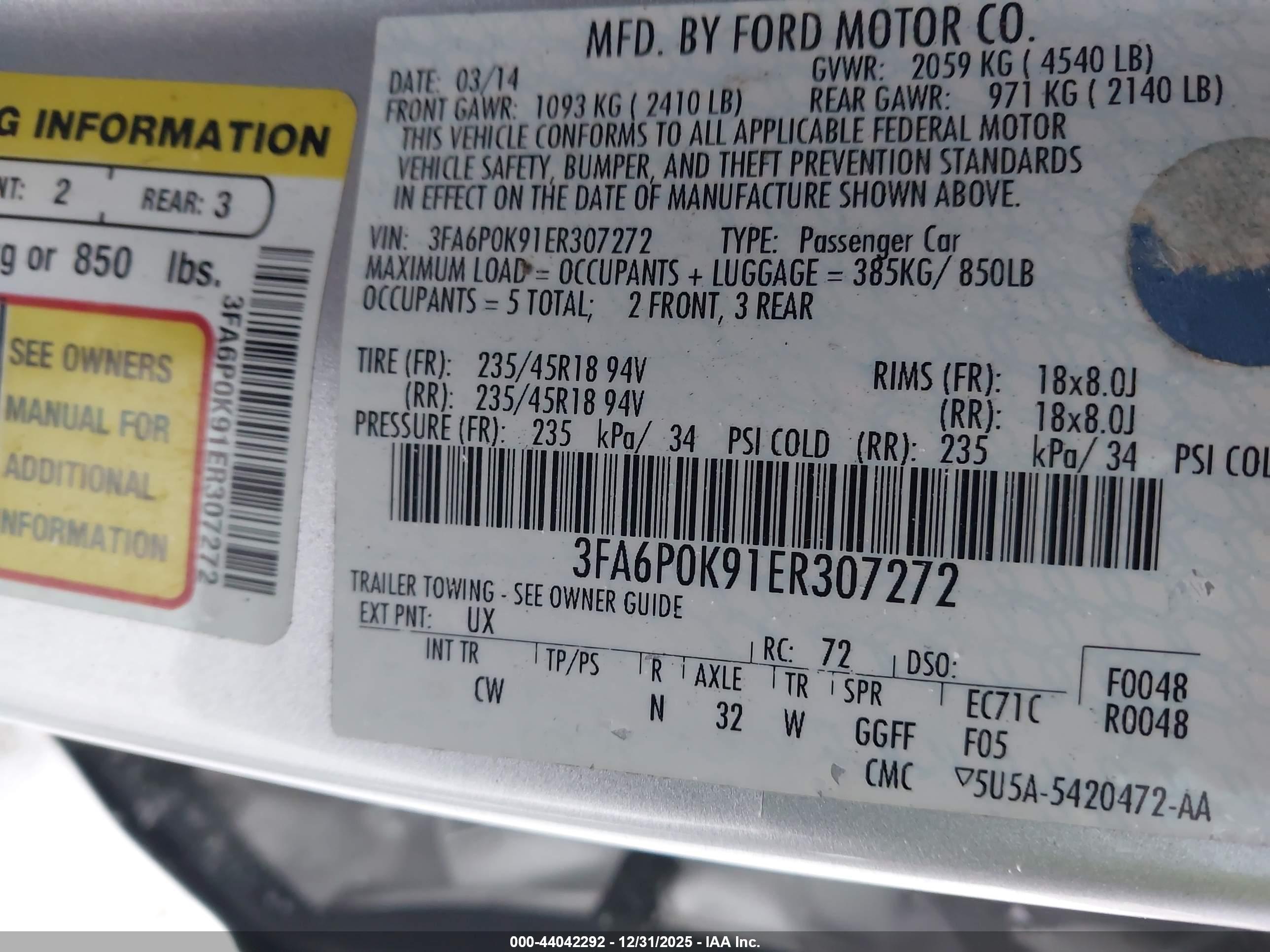 FORD FUSION image 9