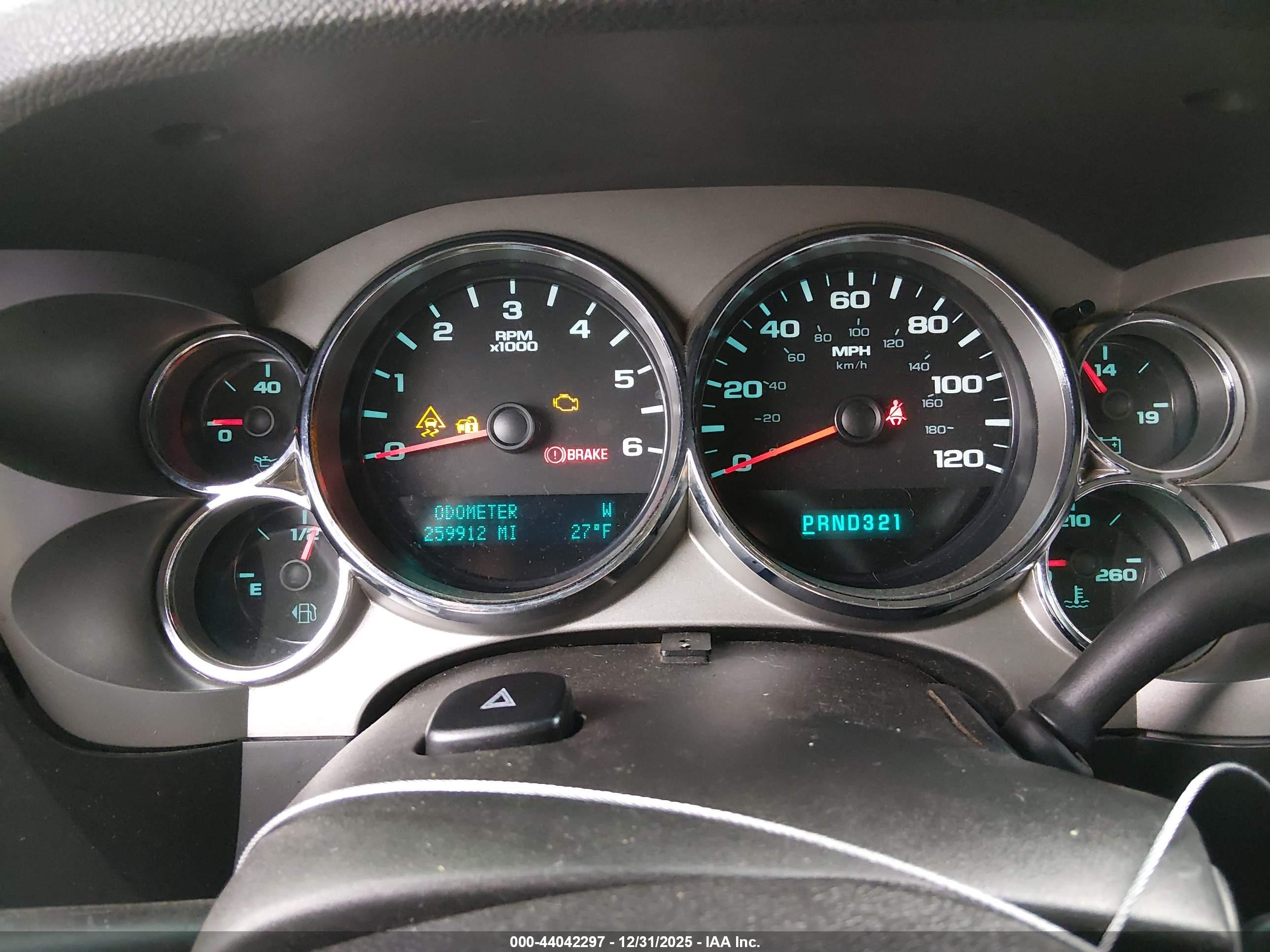 CHEVROLET SILVERADO image 7