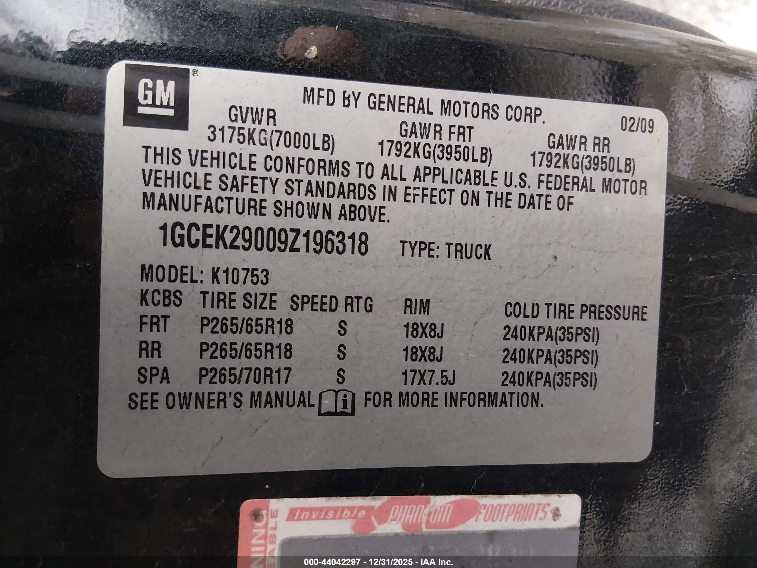 CHEVROLET SILVERADO image 9