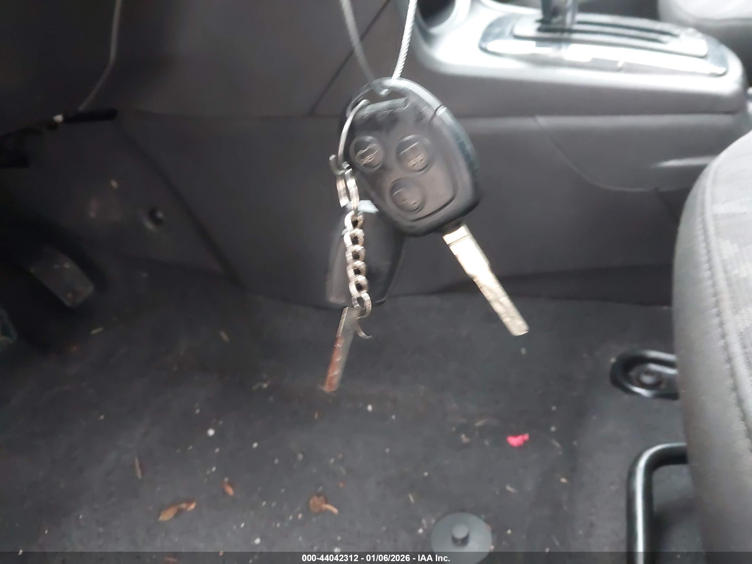 FORD FIESTA image 11
