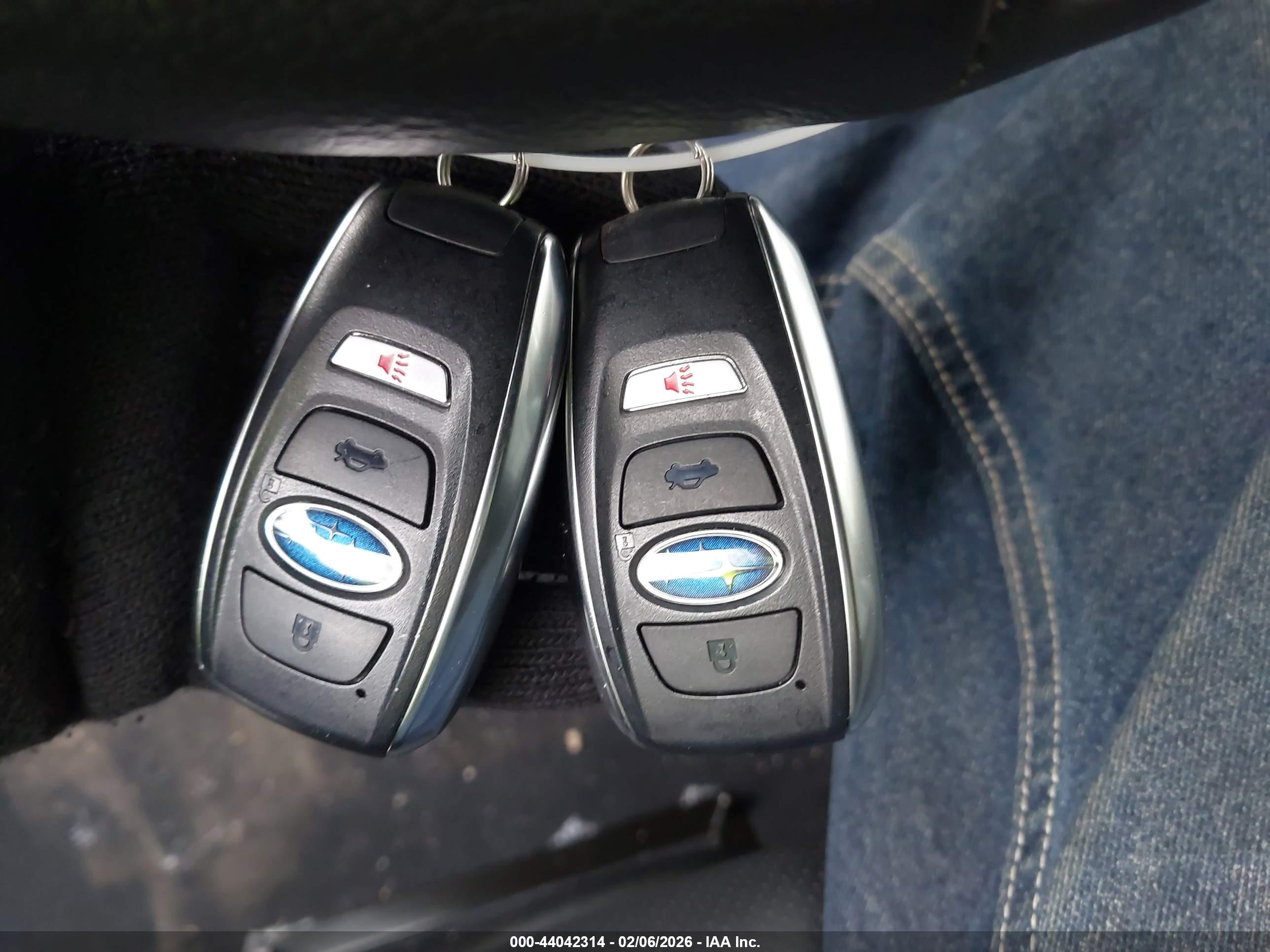 SUBARU OUTBACK image 11