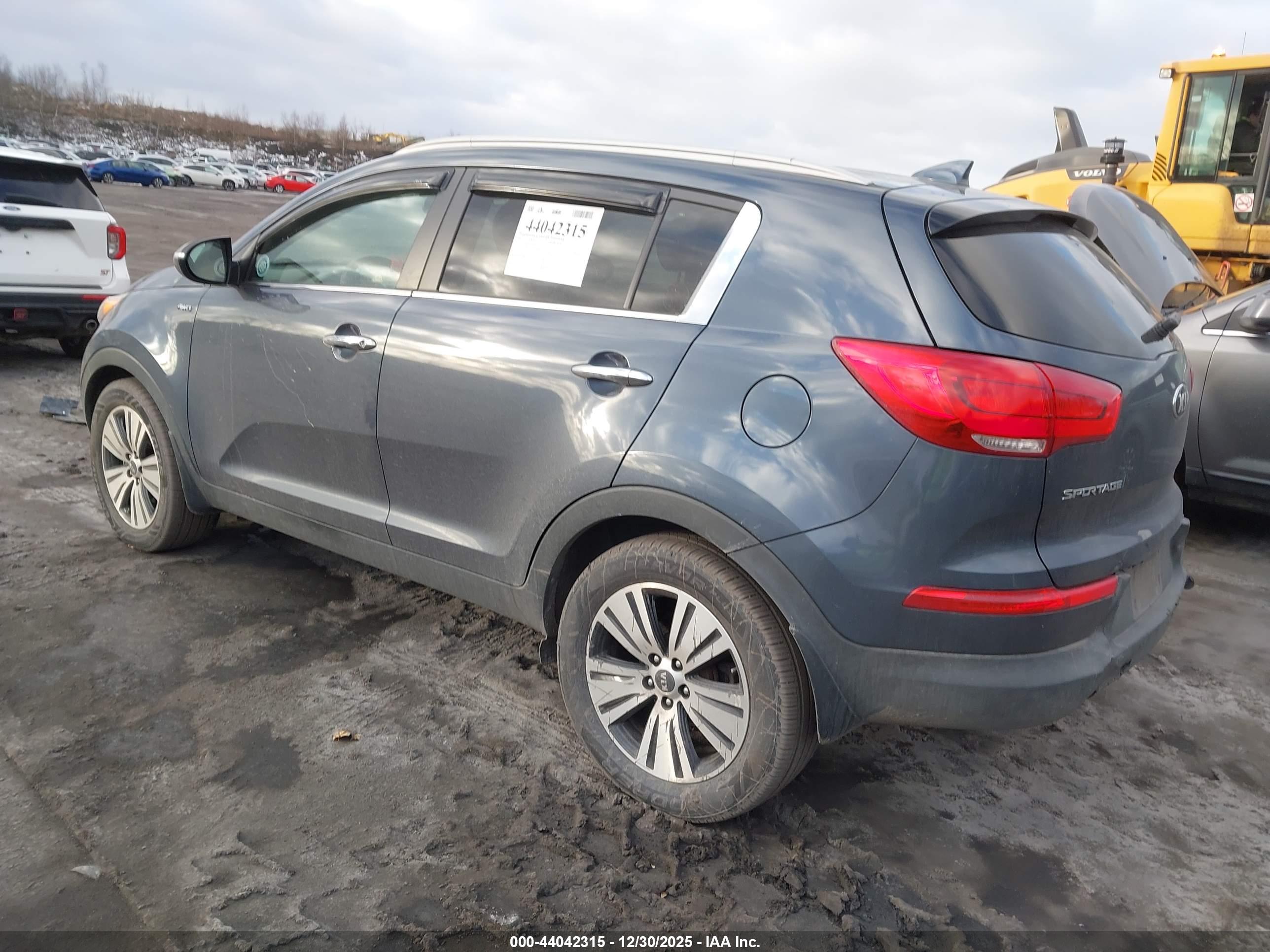 KIA SPORTAGE image 3