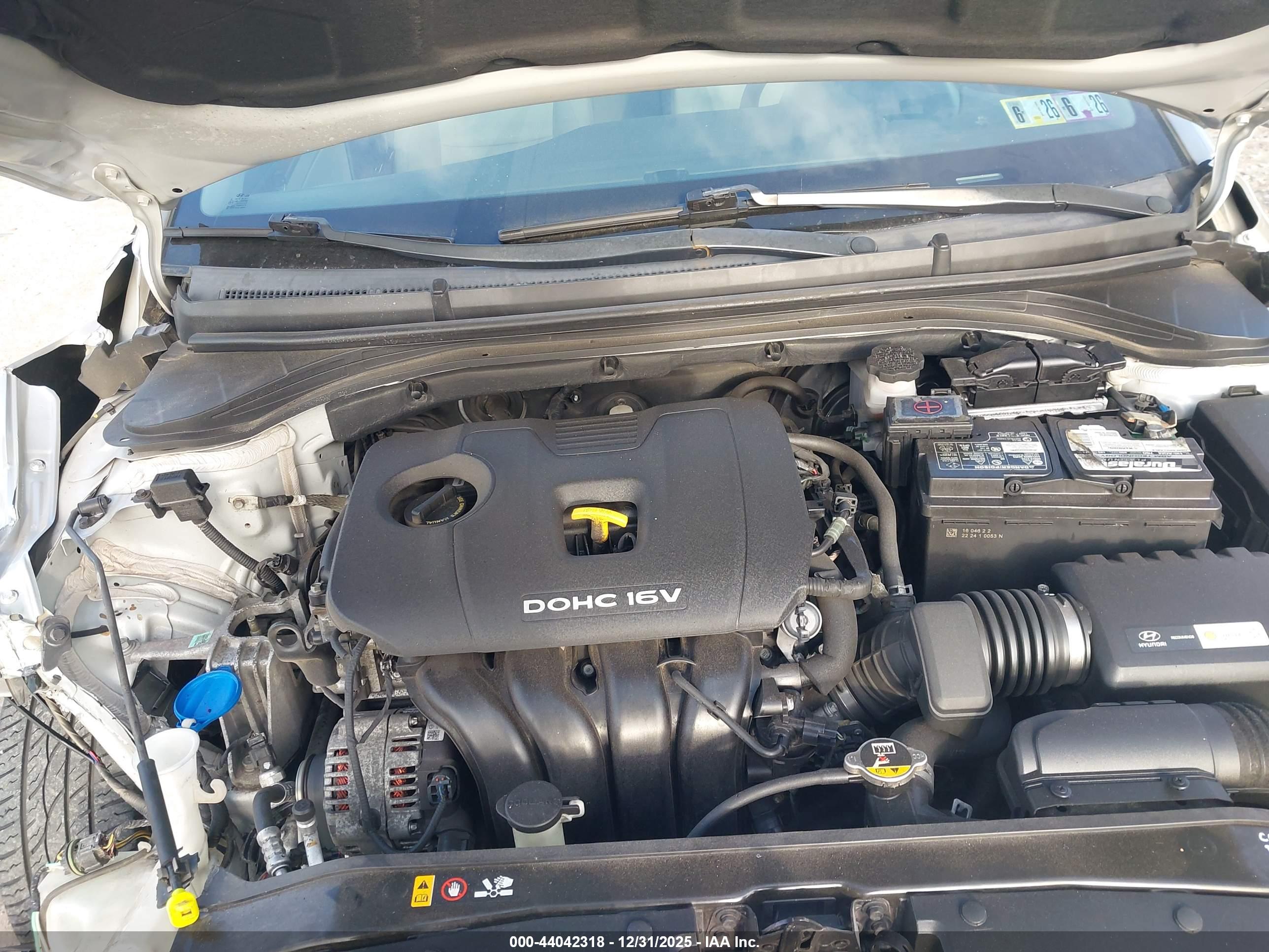 HYUNDAI ELANTRA image 10