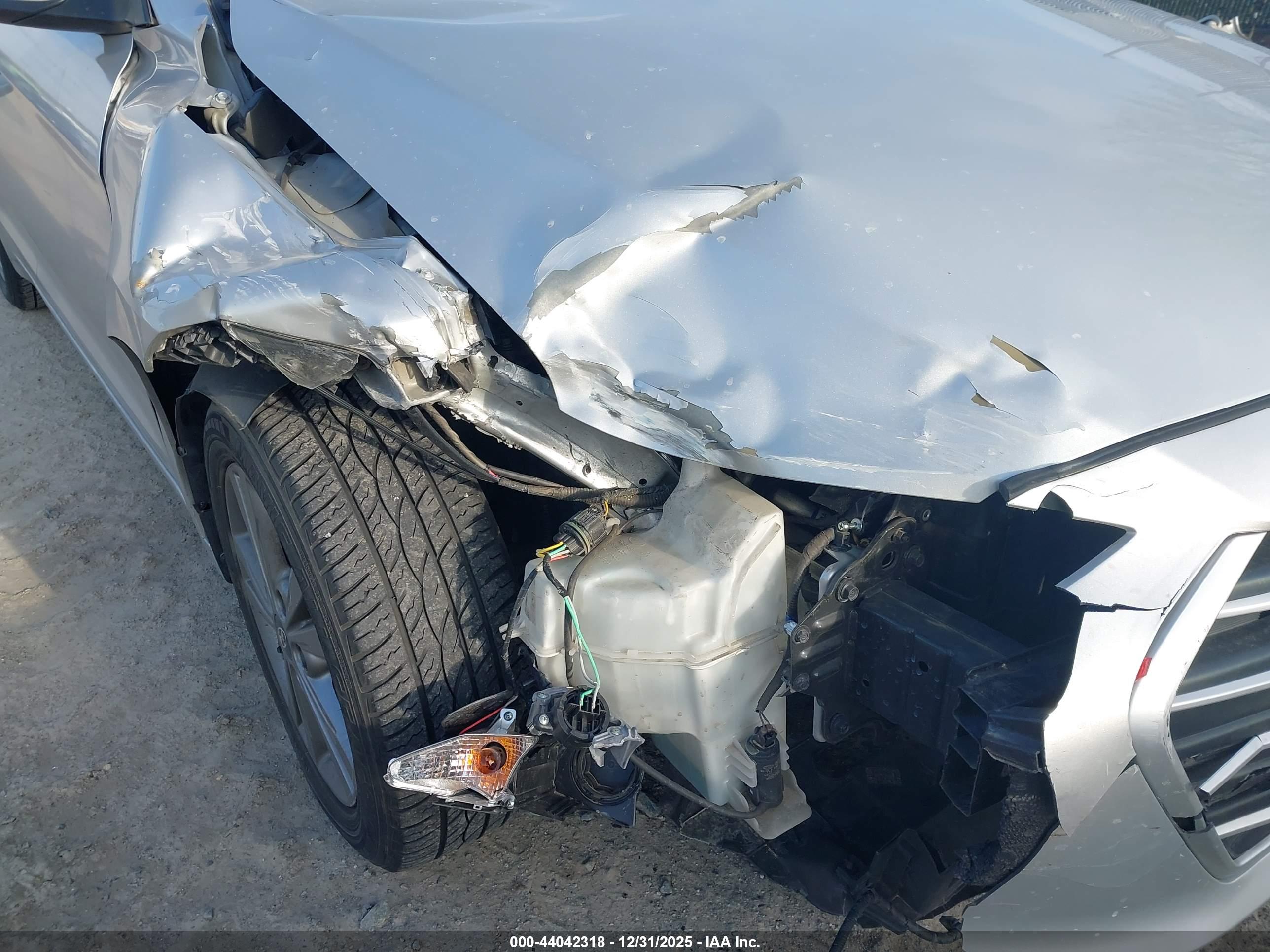 HYUNDAI ELANTRA image 6