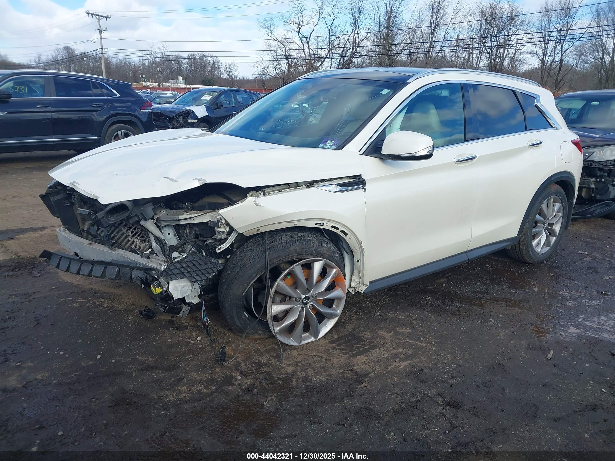 INFINITI QX50 image 2