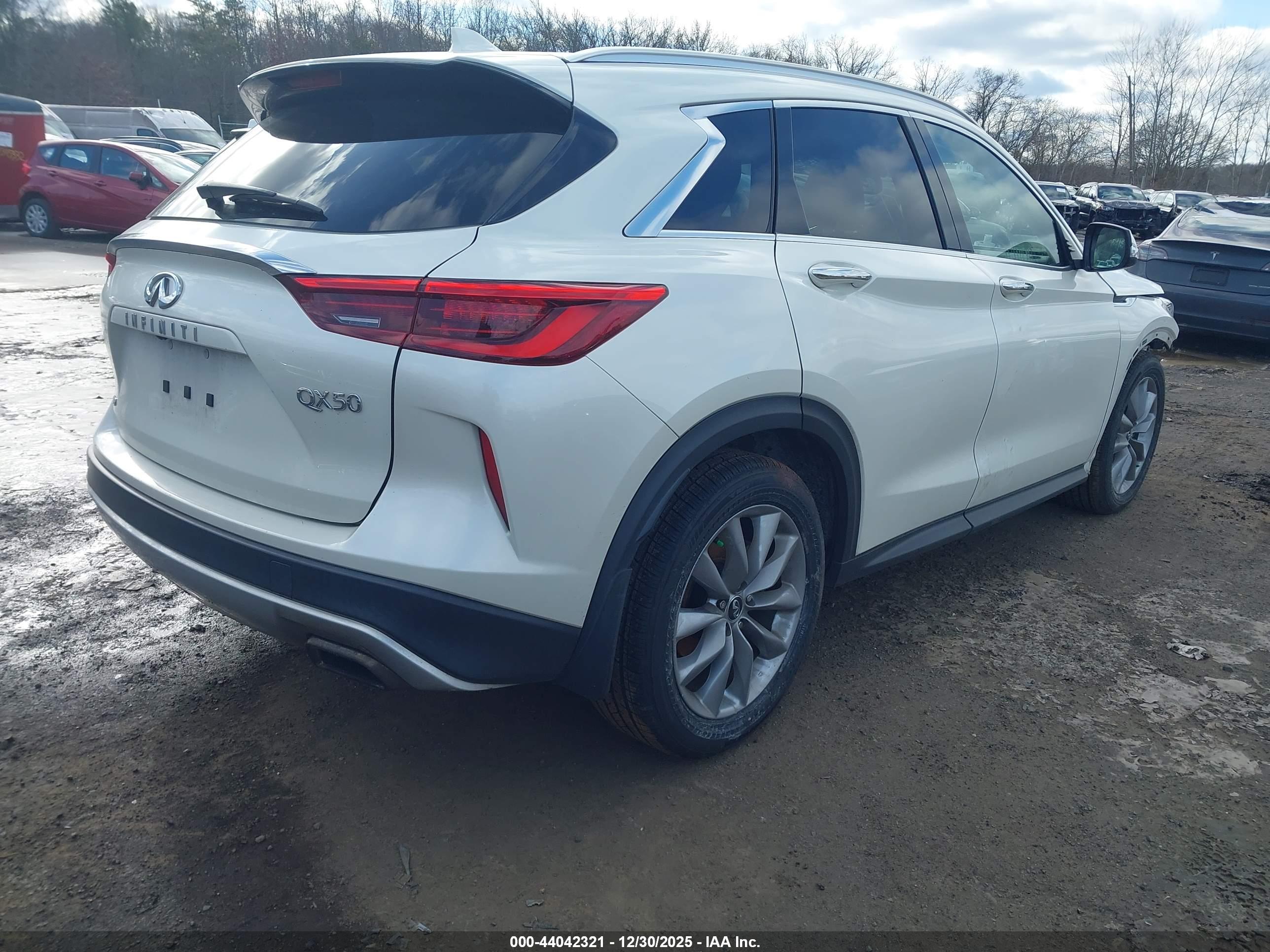 INFINITI QX50 image 4