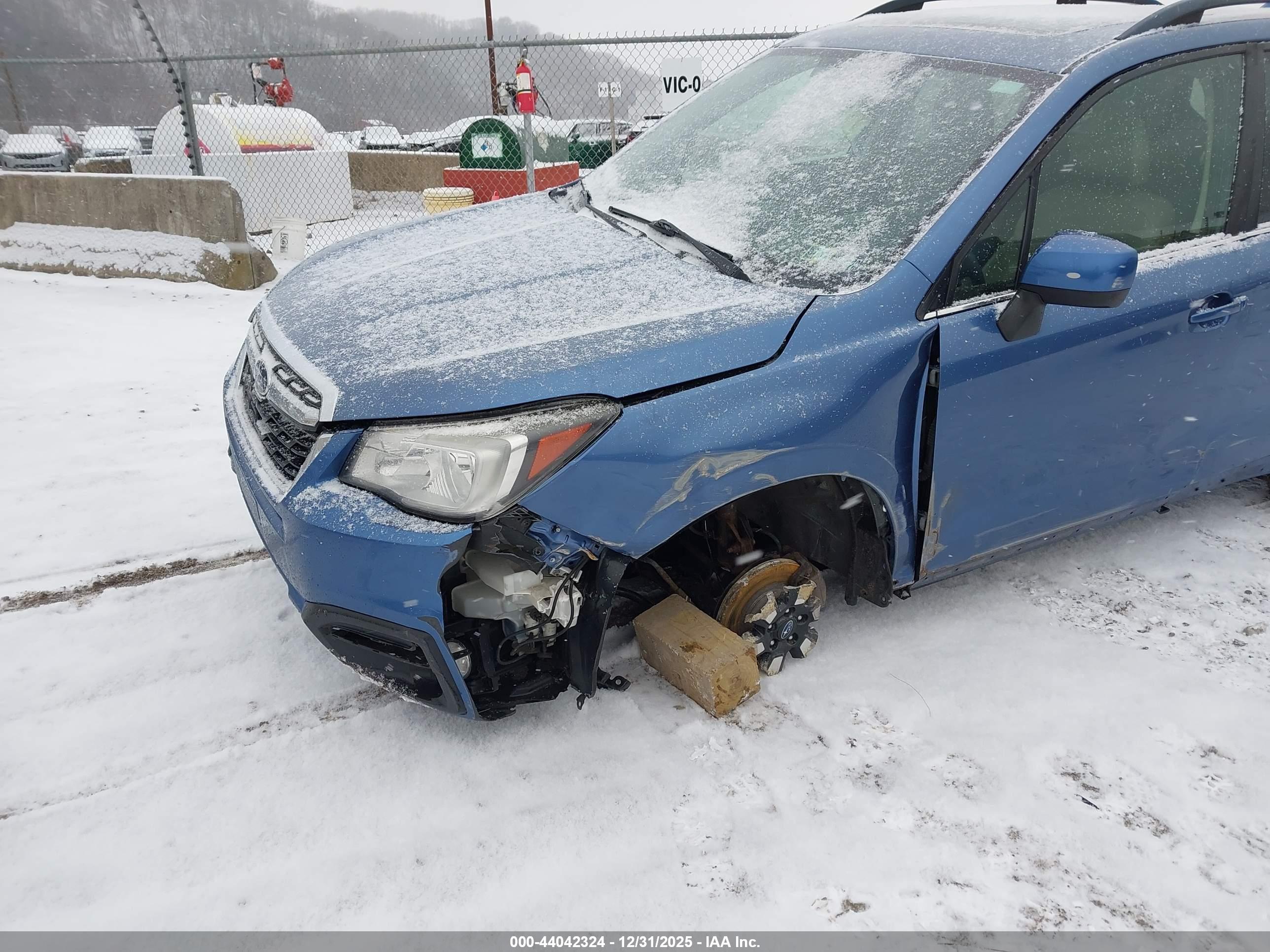 SUBARU FORESTER image 6