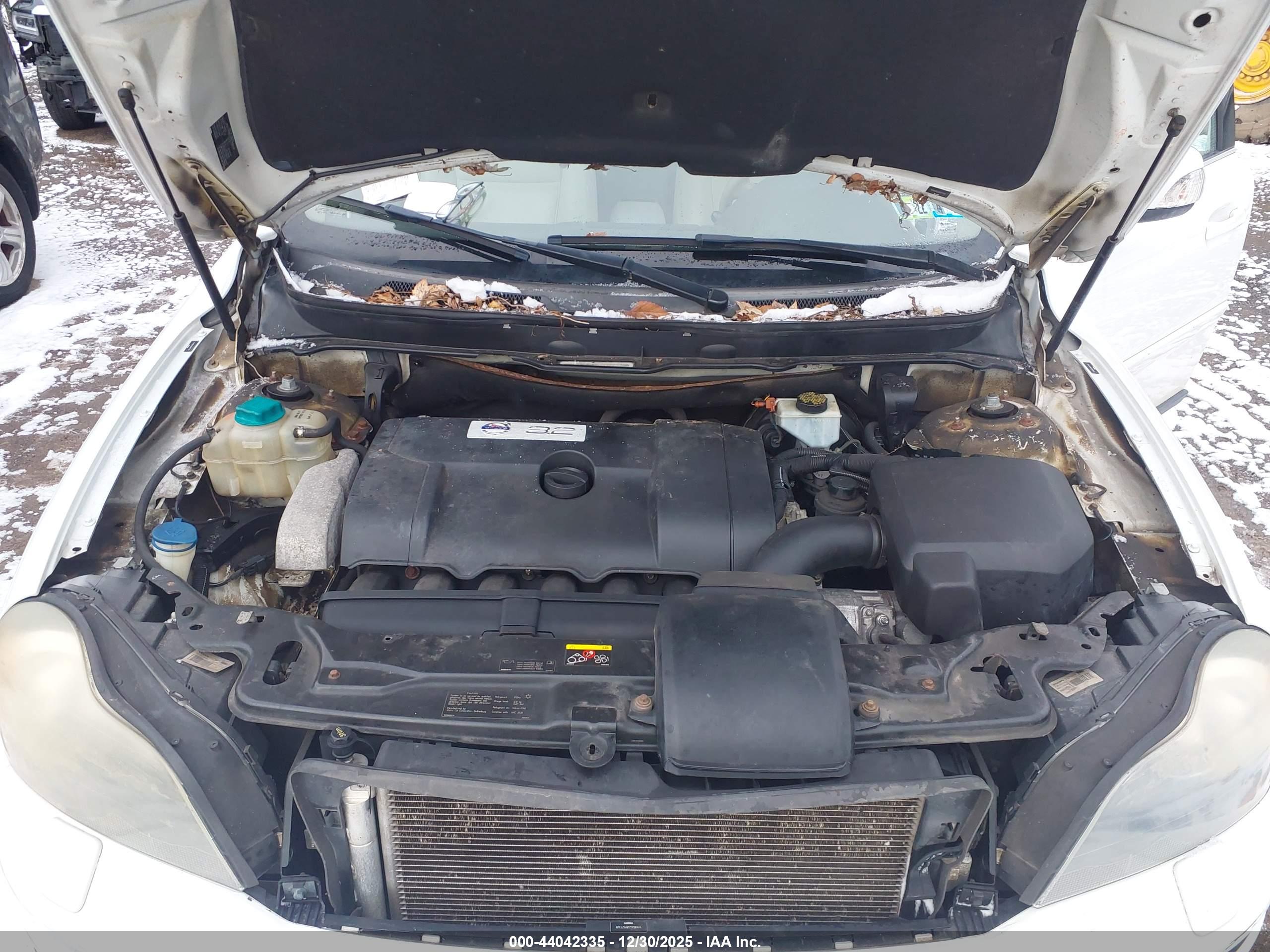 VOLVO XC90 image 10