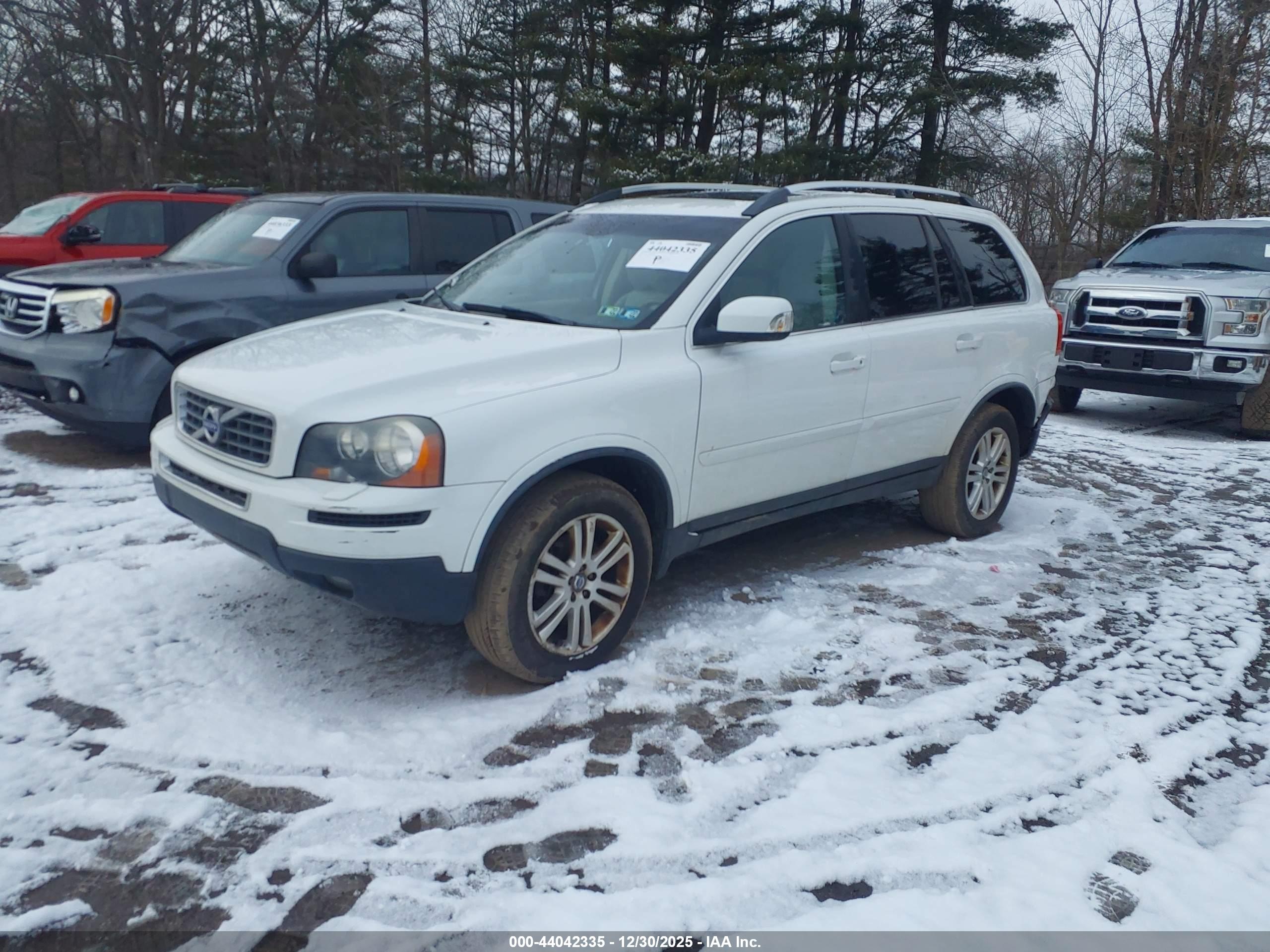 VOLVO XC90 image 2