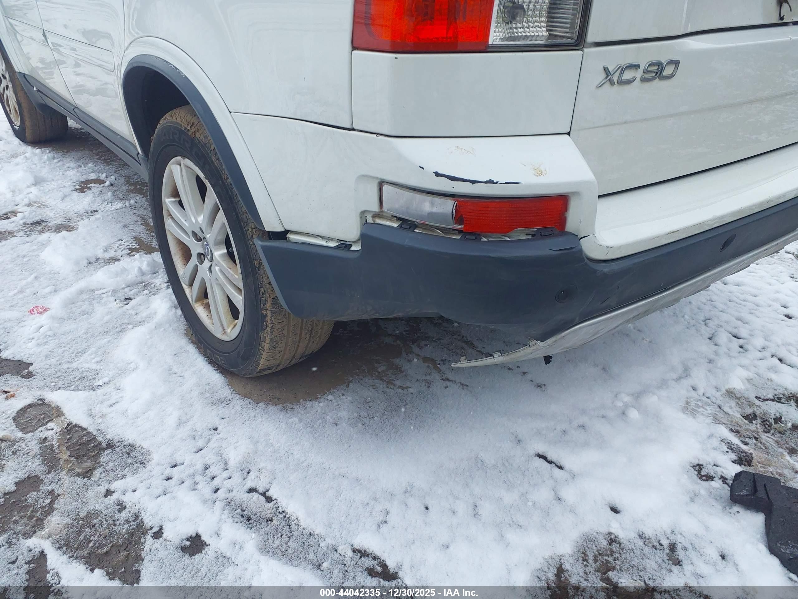 VOLVO XC90 image 6