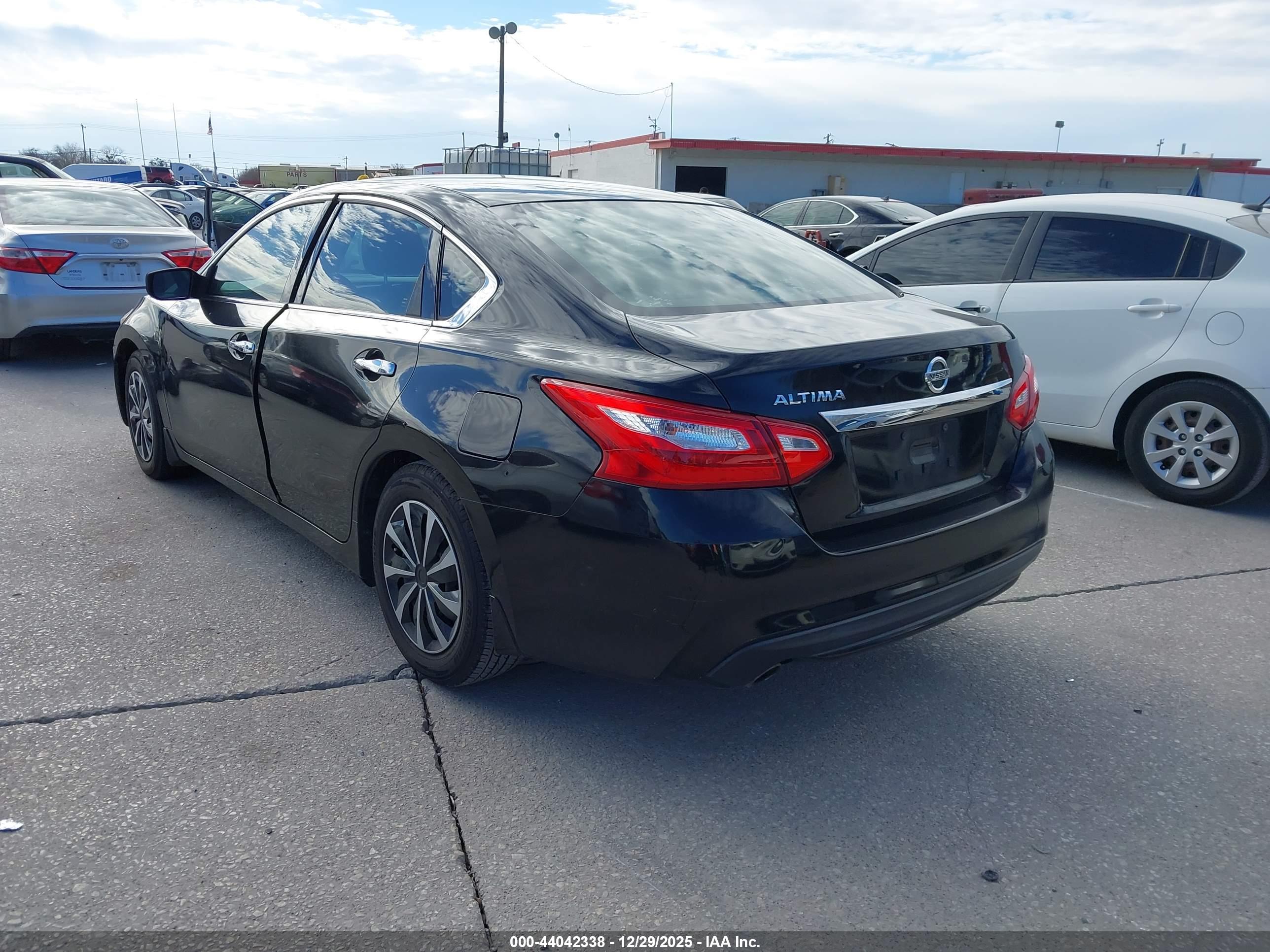 NISSAN ALTIMA image 3