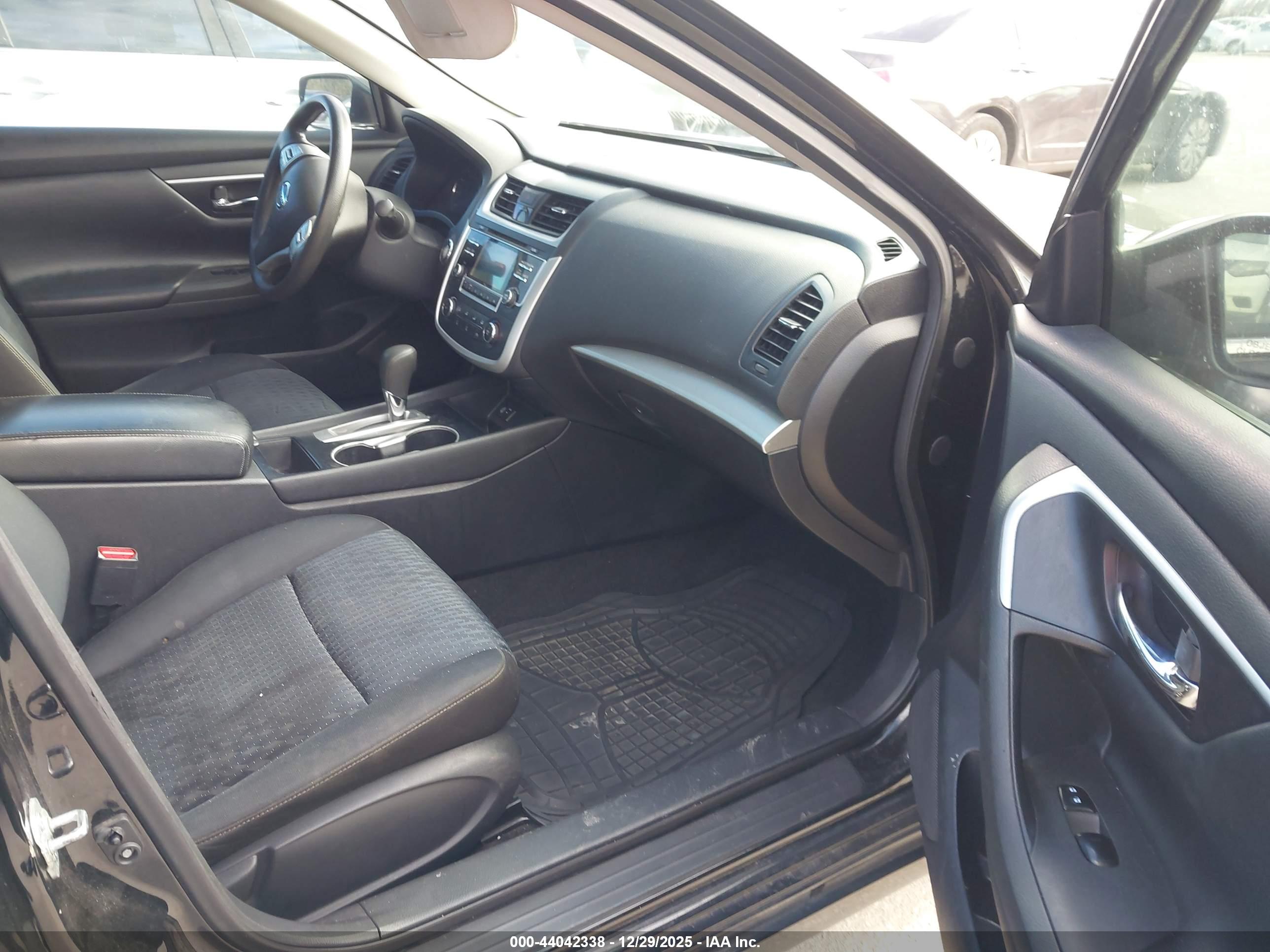 NISSAN ALTIMA image 5