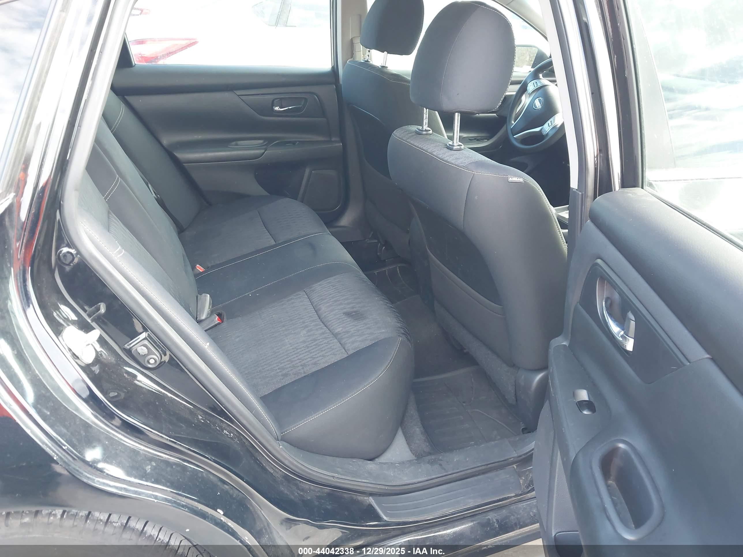 NISSAN ALTIMA image 8