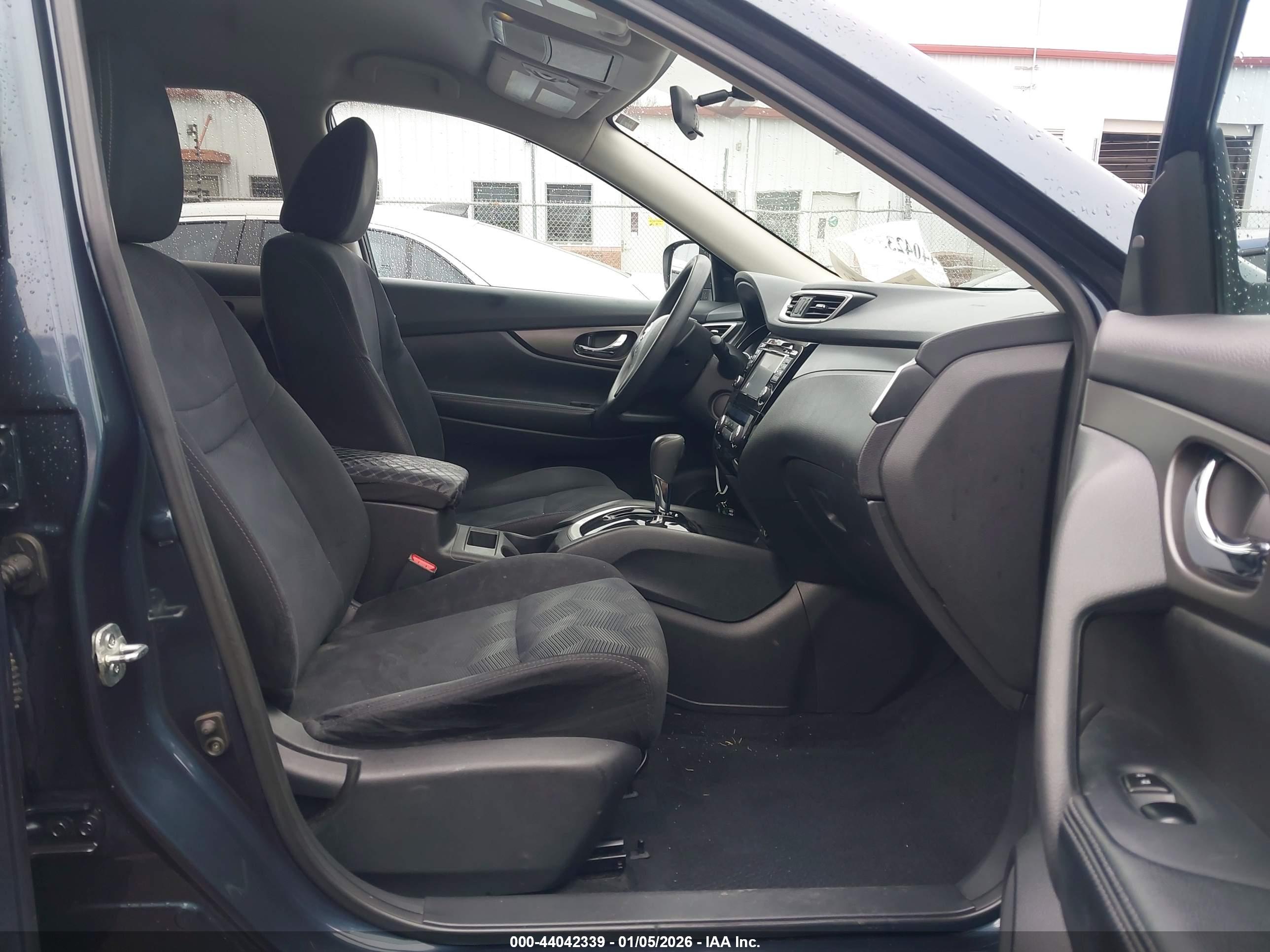 NISSAN ROGUE image 5