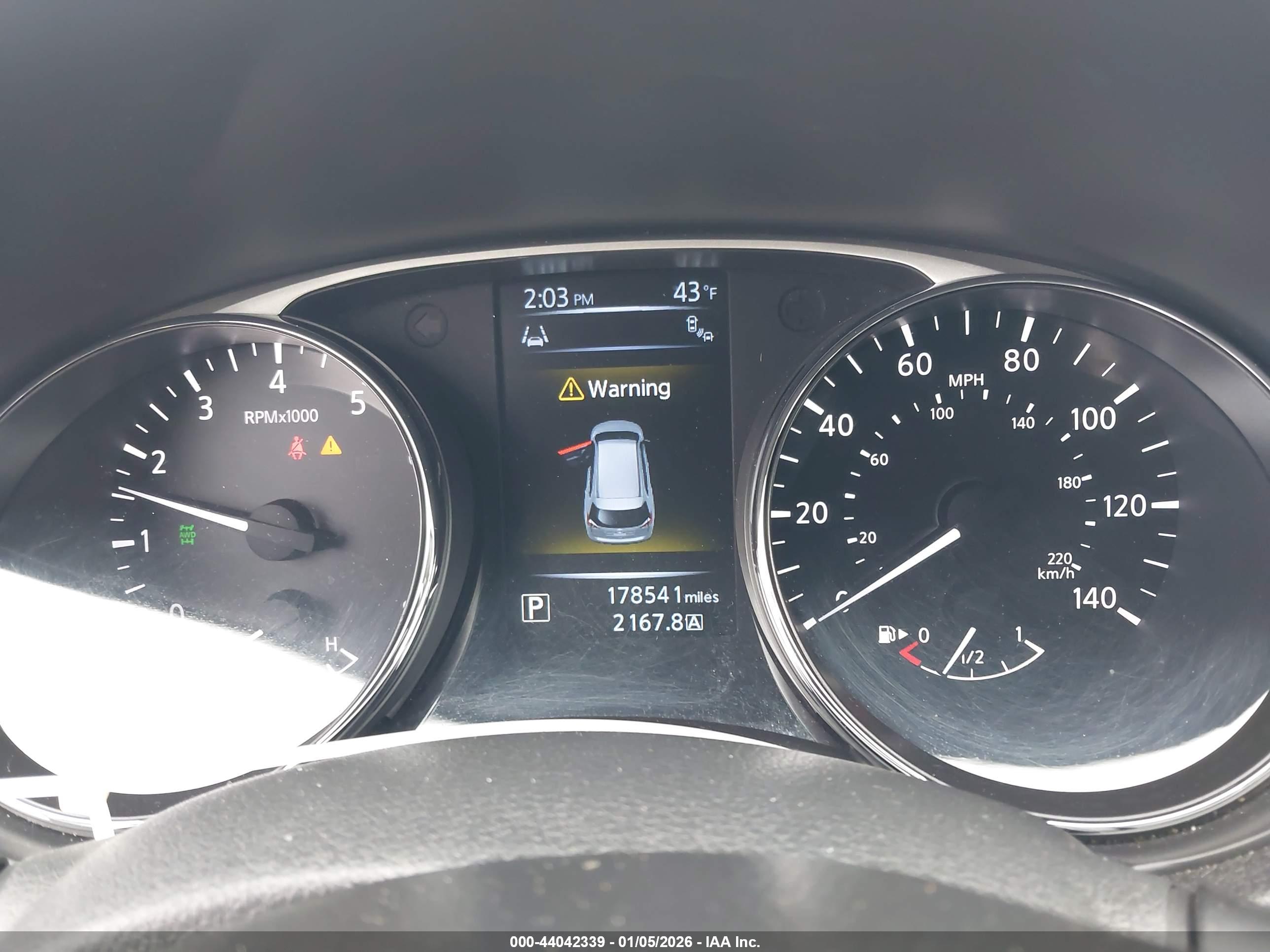NISSAN ROGUE image 7