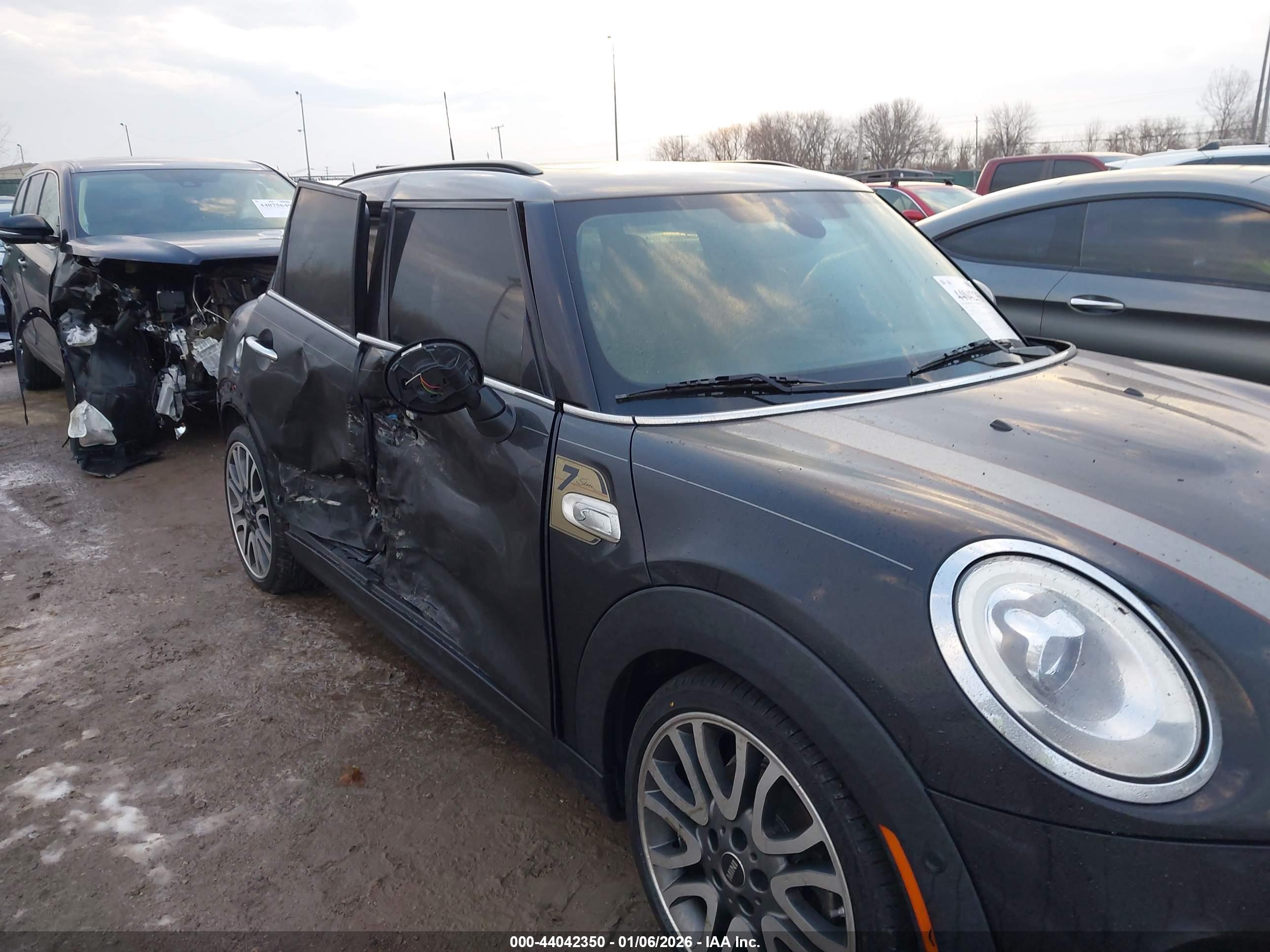 MINI HARDTOP image 6