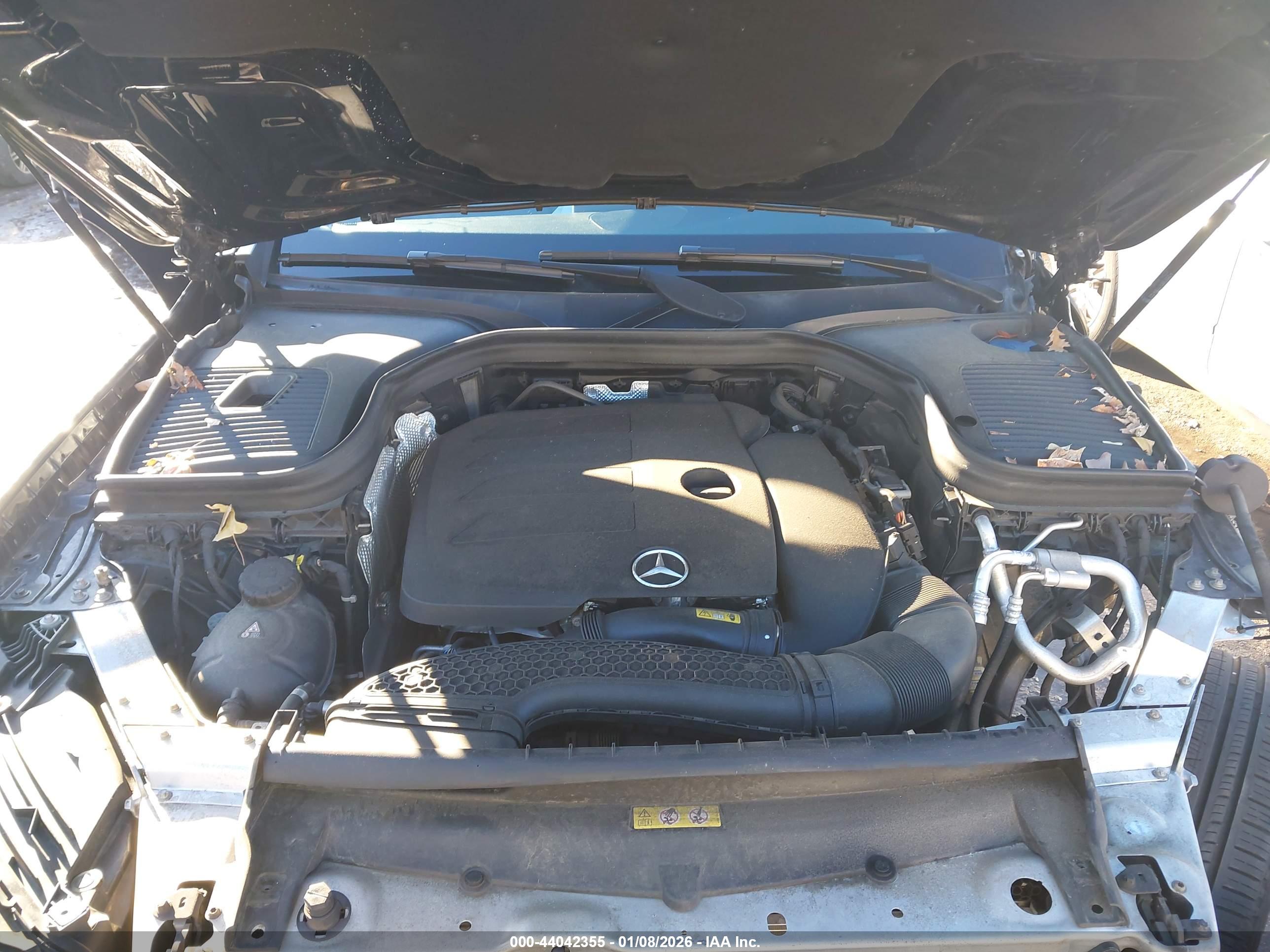 MERCEDES-BENZ GLC image 10