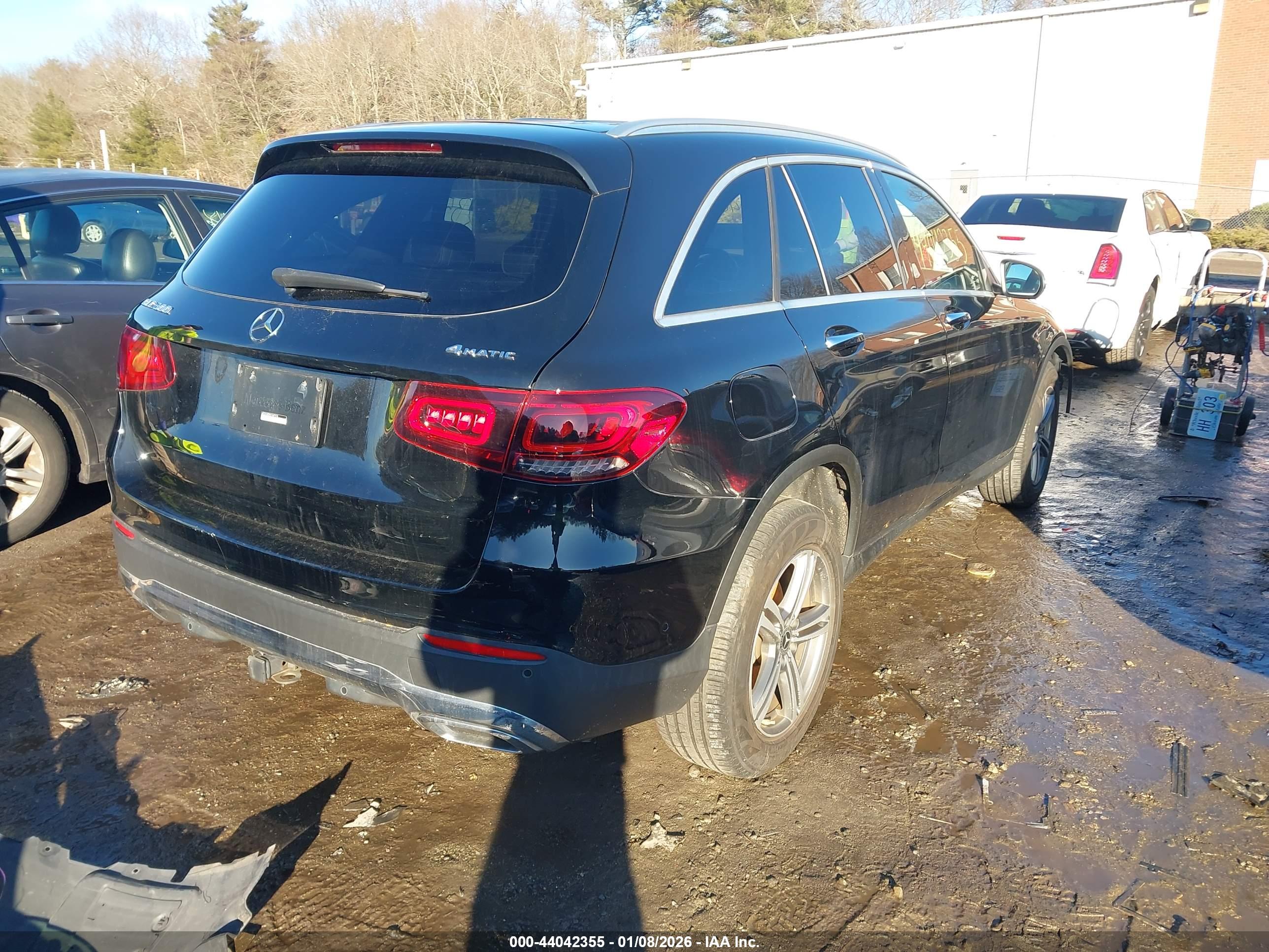 MERCEDES-BENZ GLC image 4