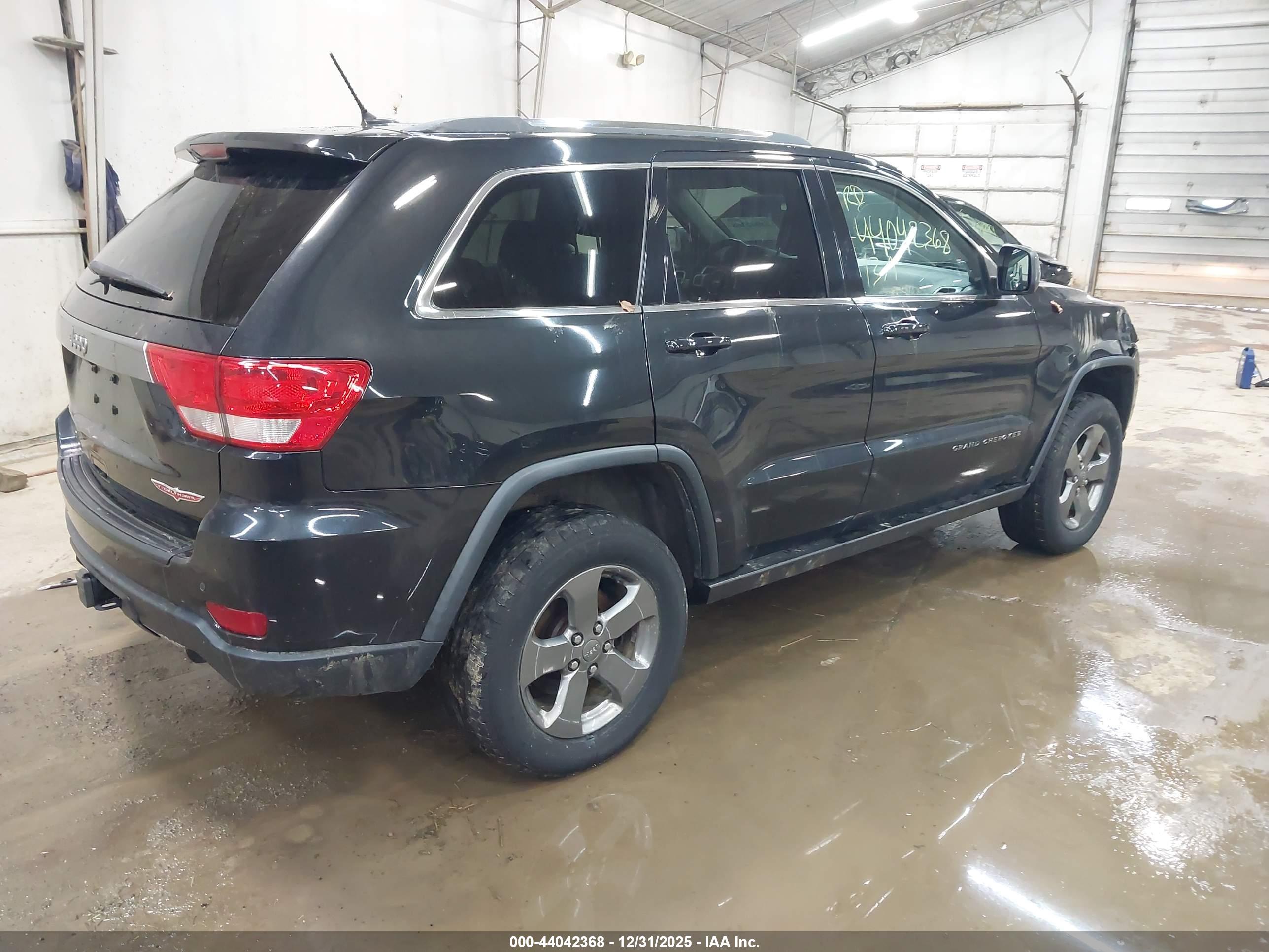 JEEP GRAND image 4