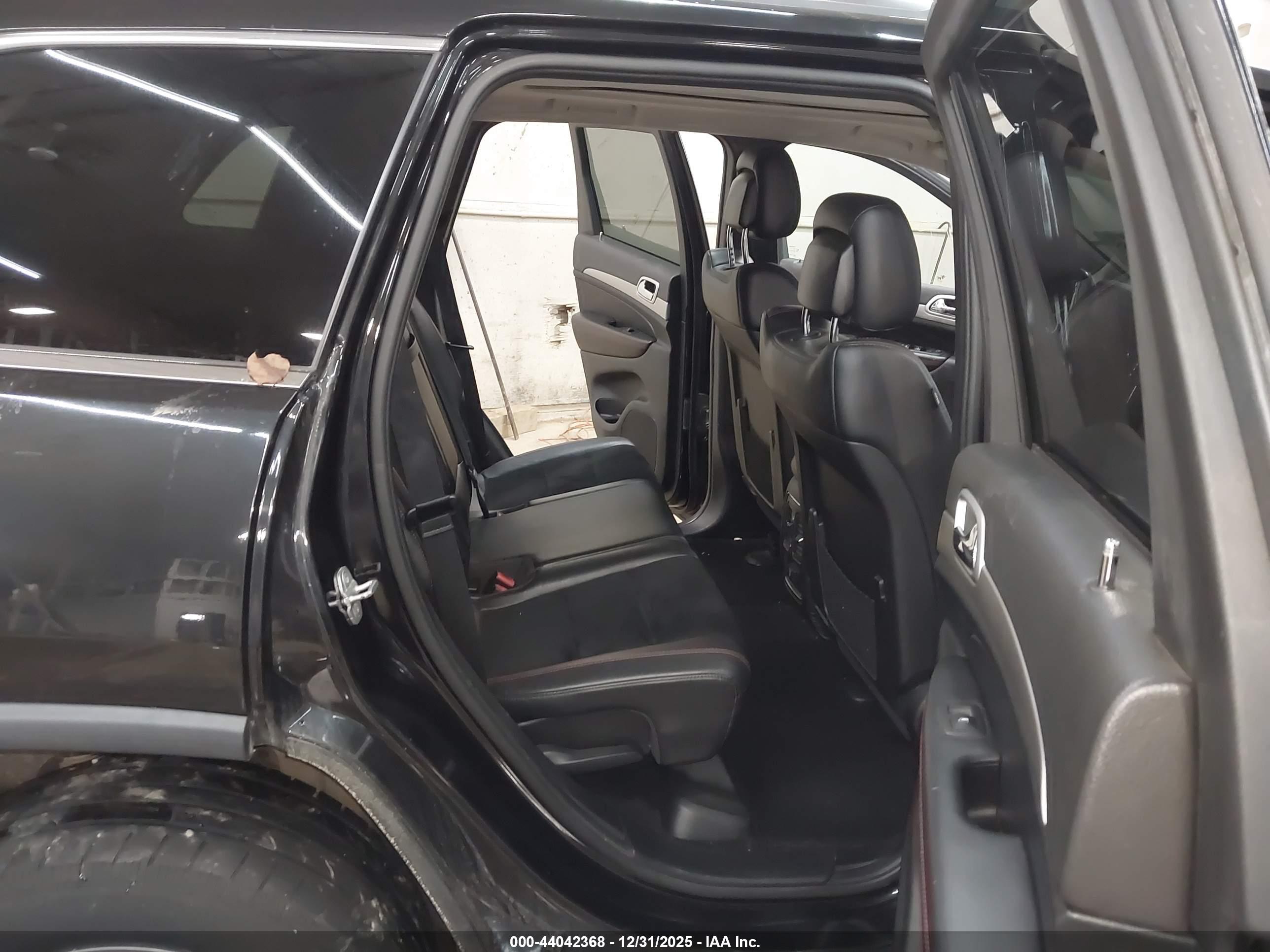 JEEP GRAND image 8