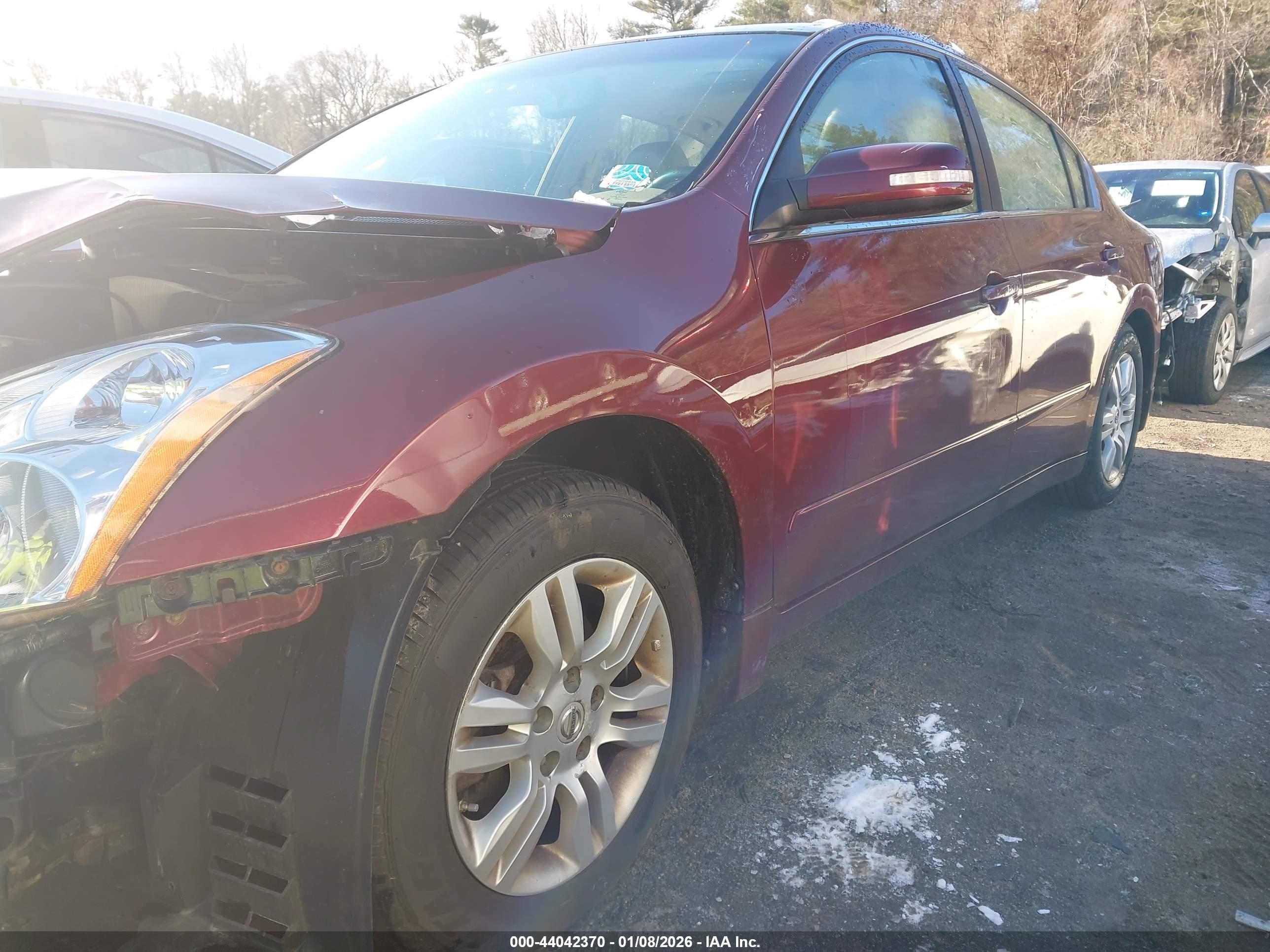 NISSAN ALTIMA image 2