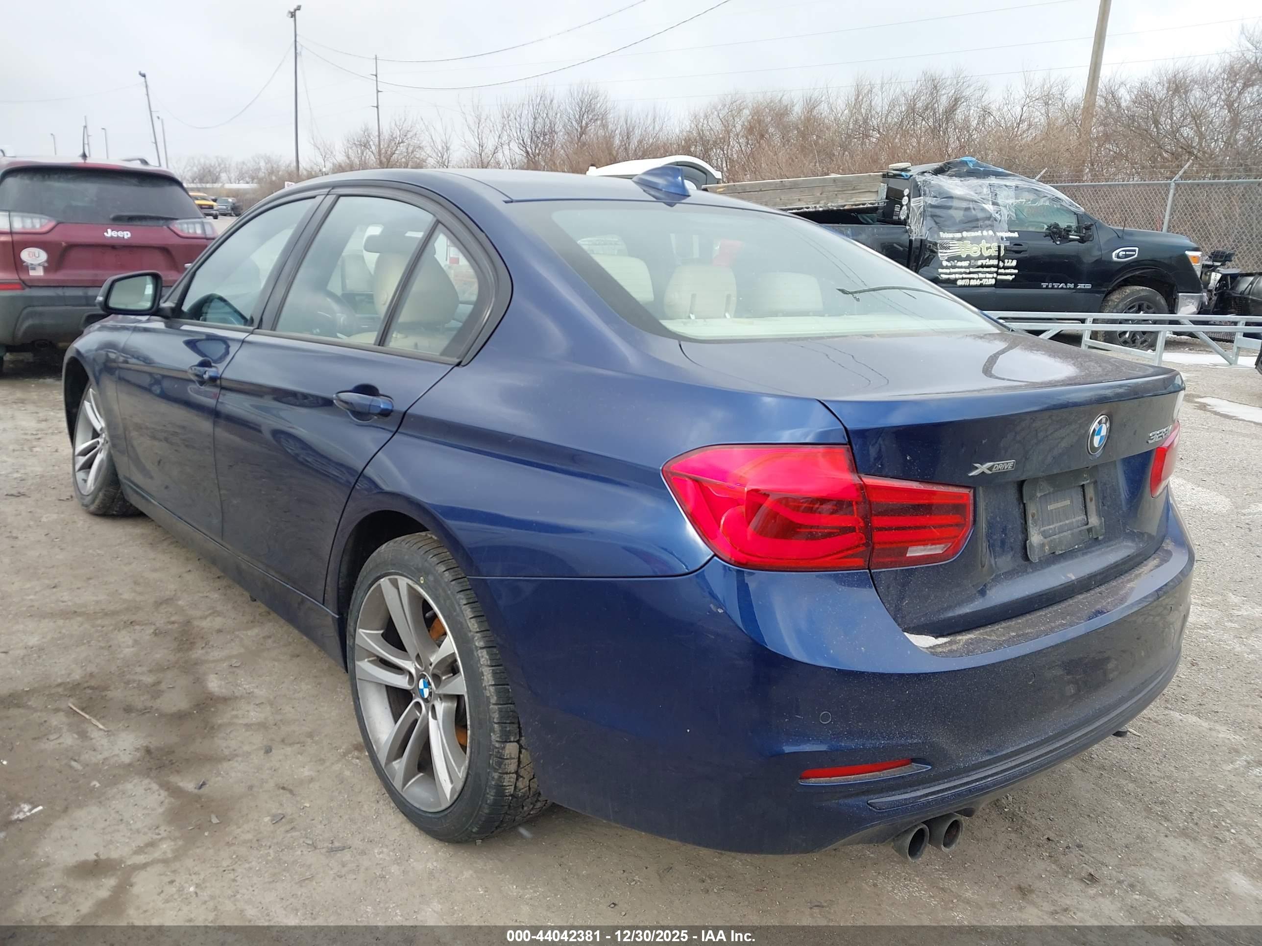 BMW 328I image 3