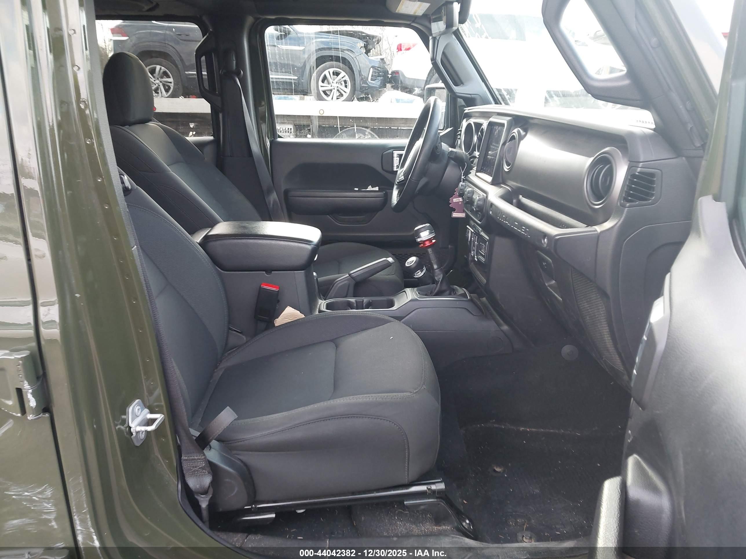 JEEP WRANGLER image 5