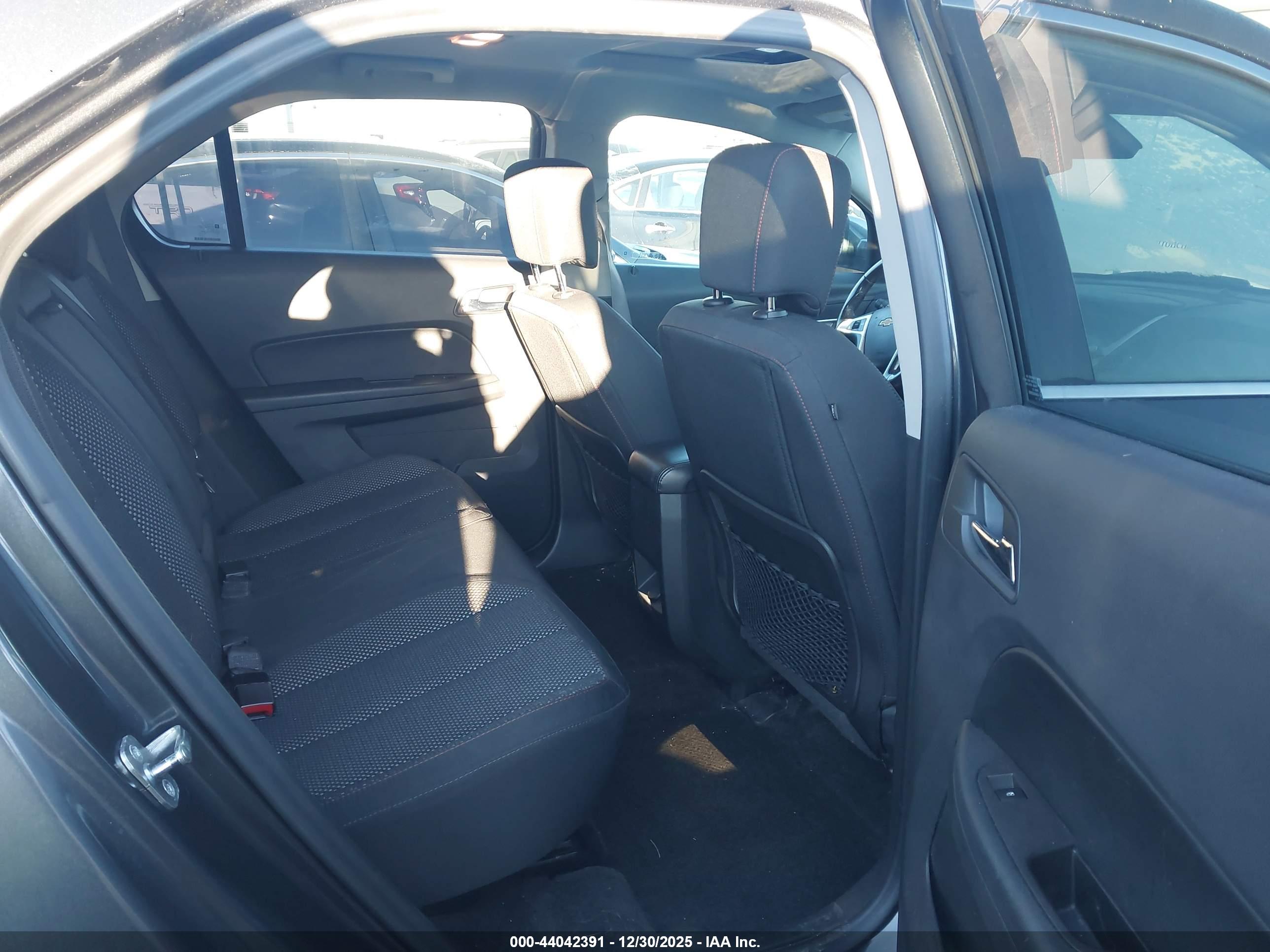 CHEVROLET EQUINOX image 8