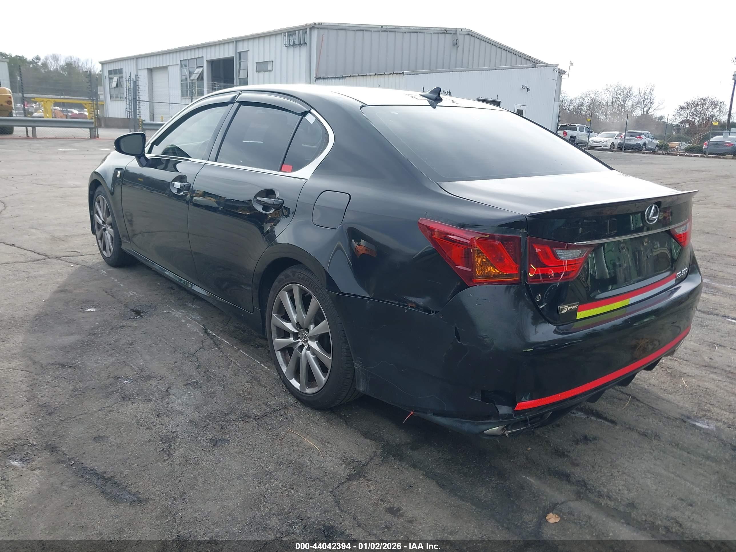LEXUS GS image 3