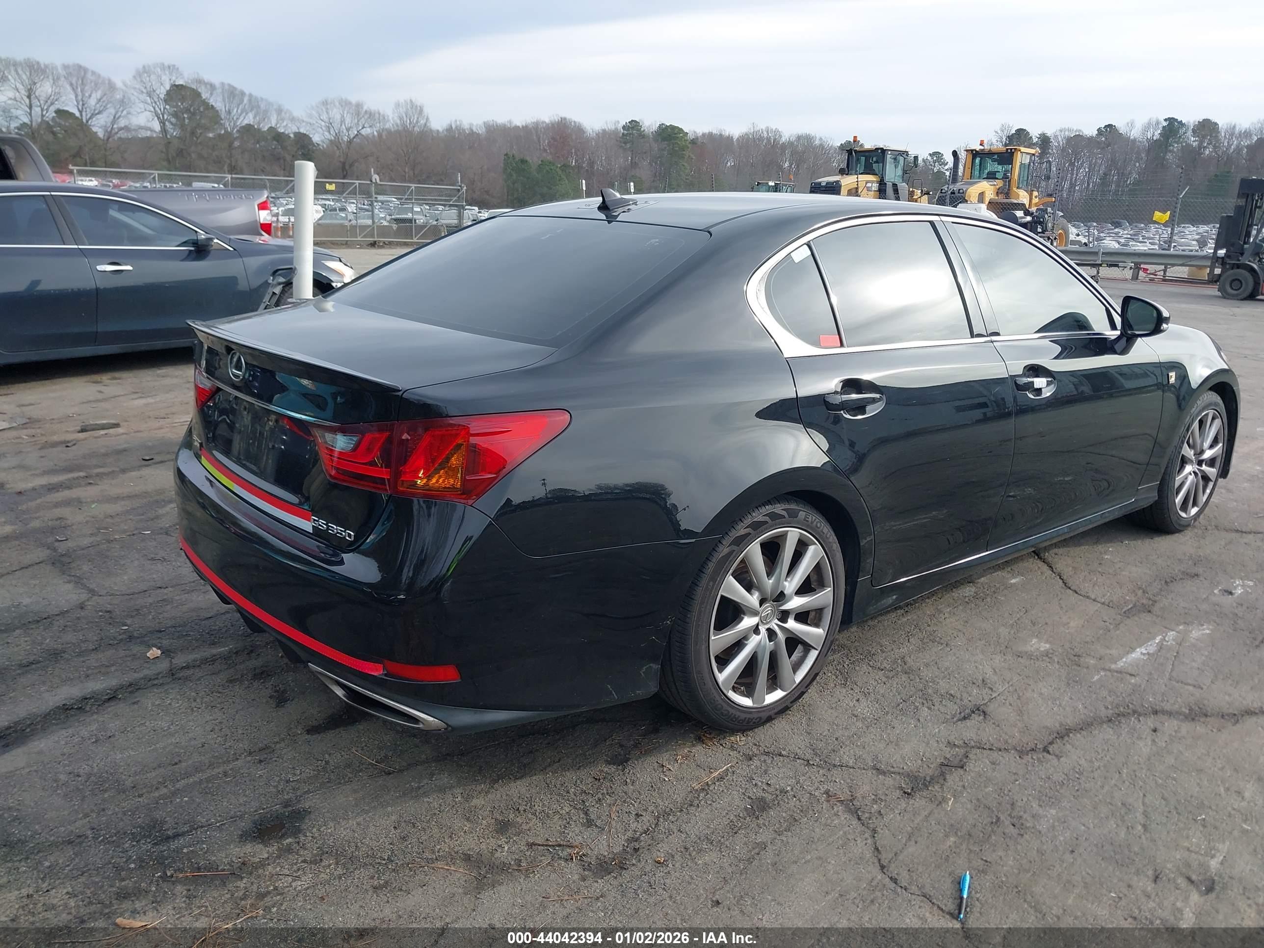 LEXUS GS image 4