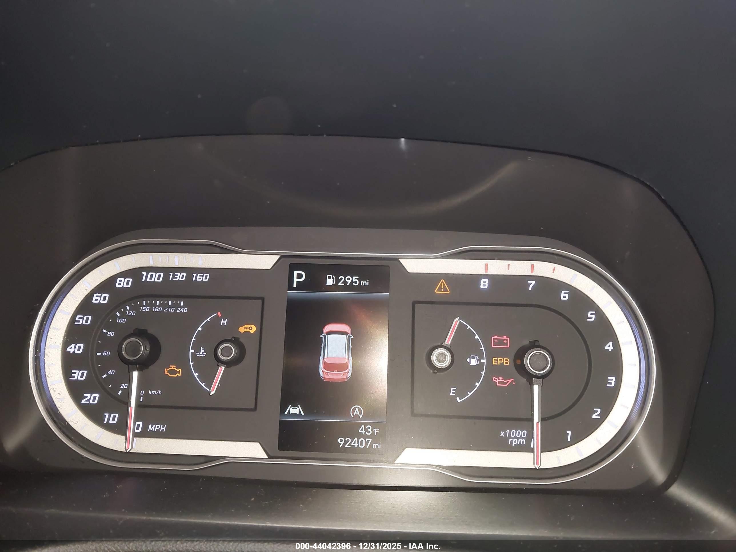 HYUNDAI TUCSON image 7