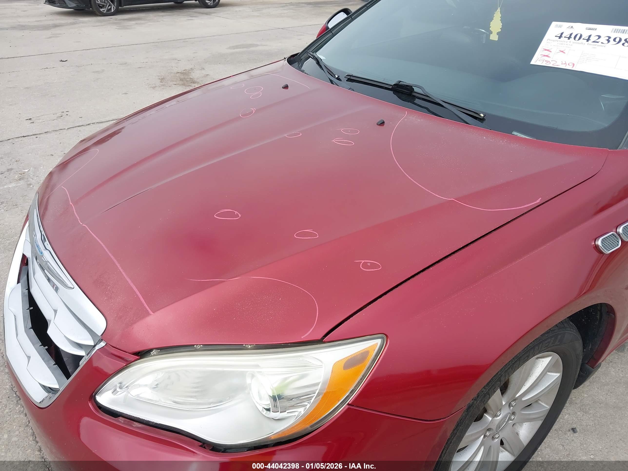 CHRYSLER 200 image 6