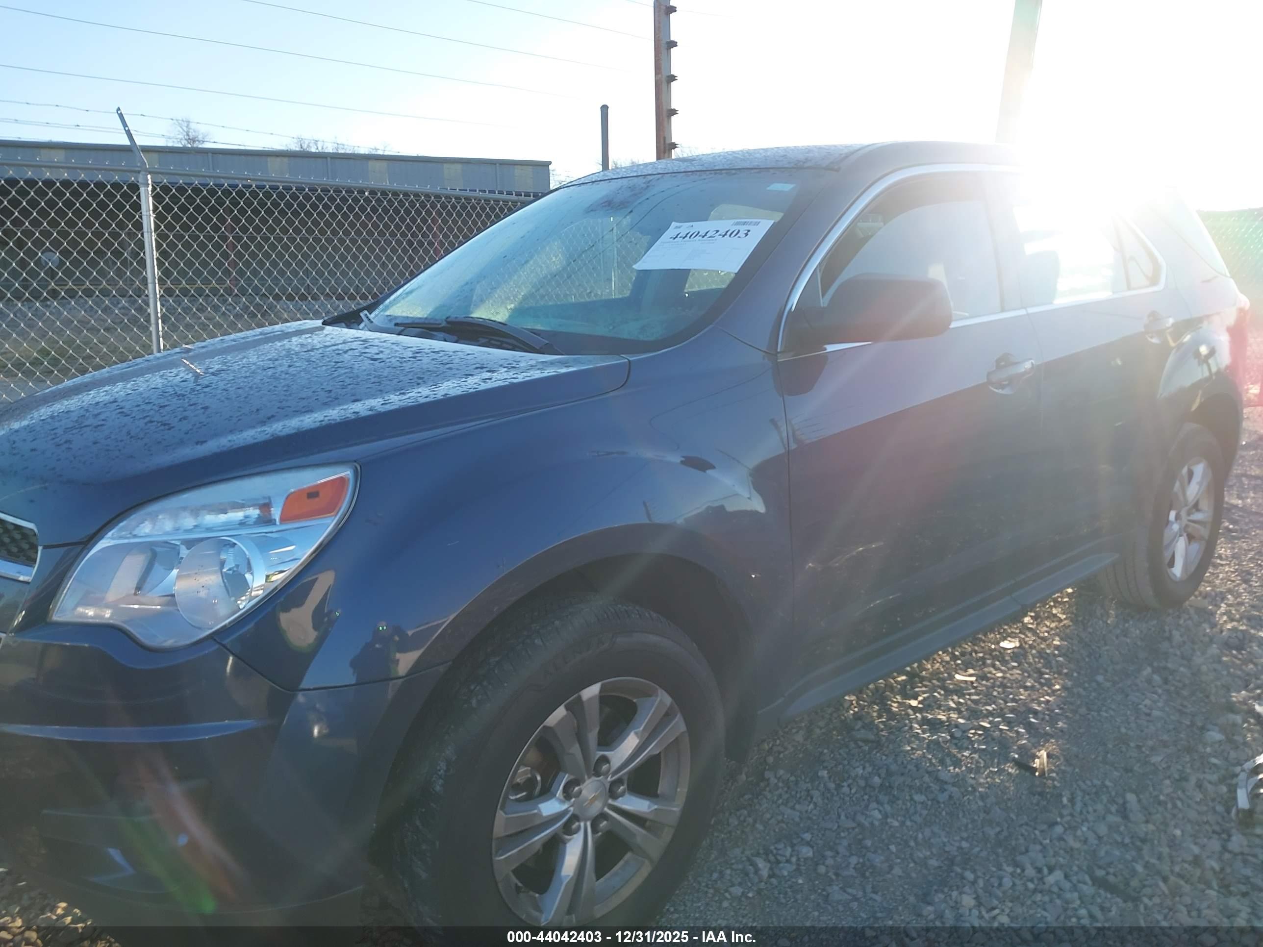 CHEVROLET EQUINOX image 2