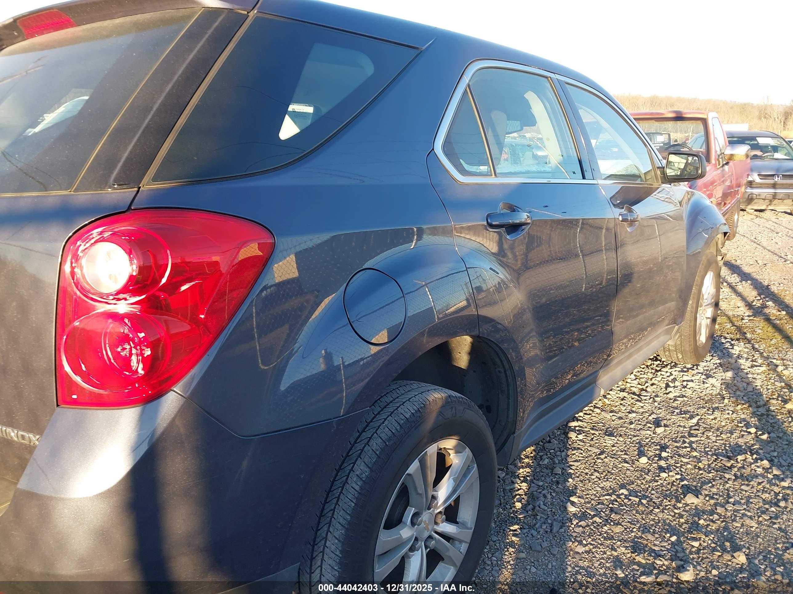 CHEVROLET EQUINOX image 4