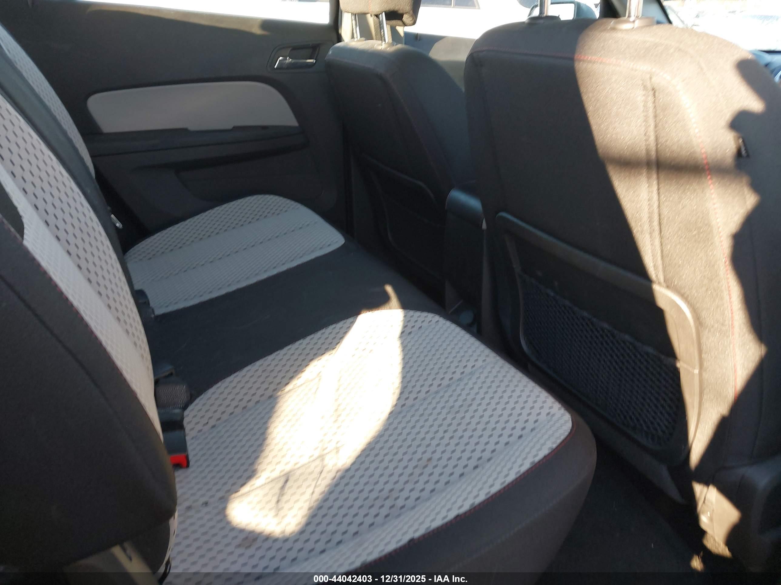 CHEVROLET EQUINOX image 8