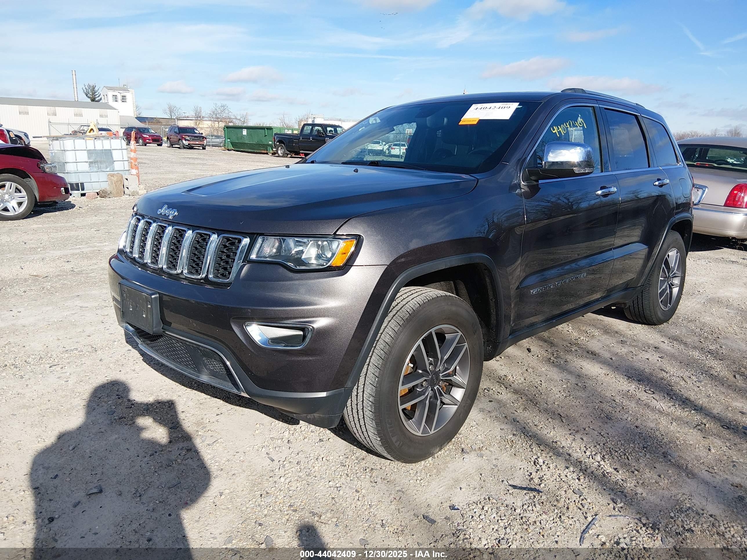 JEEP GRAND image 2