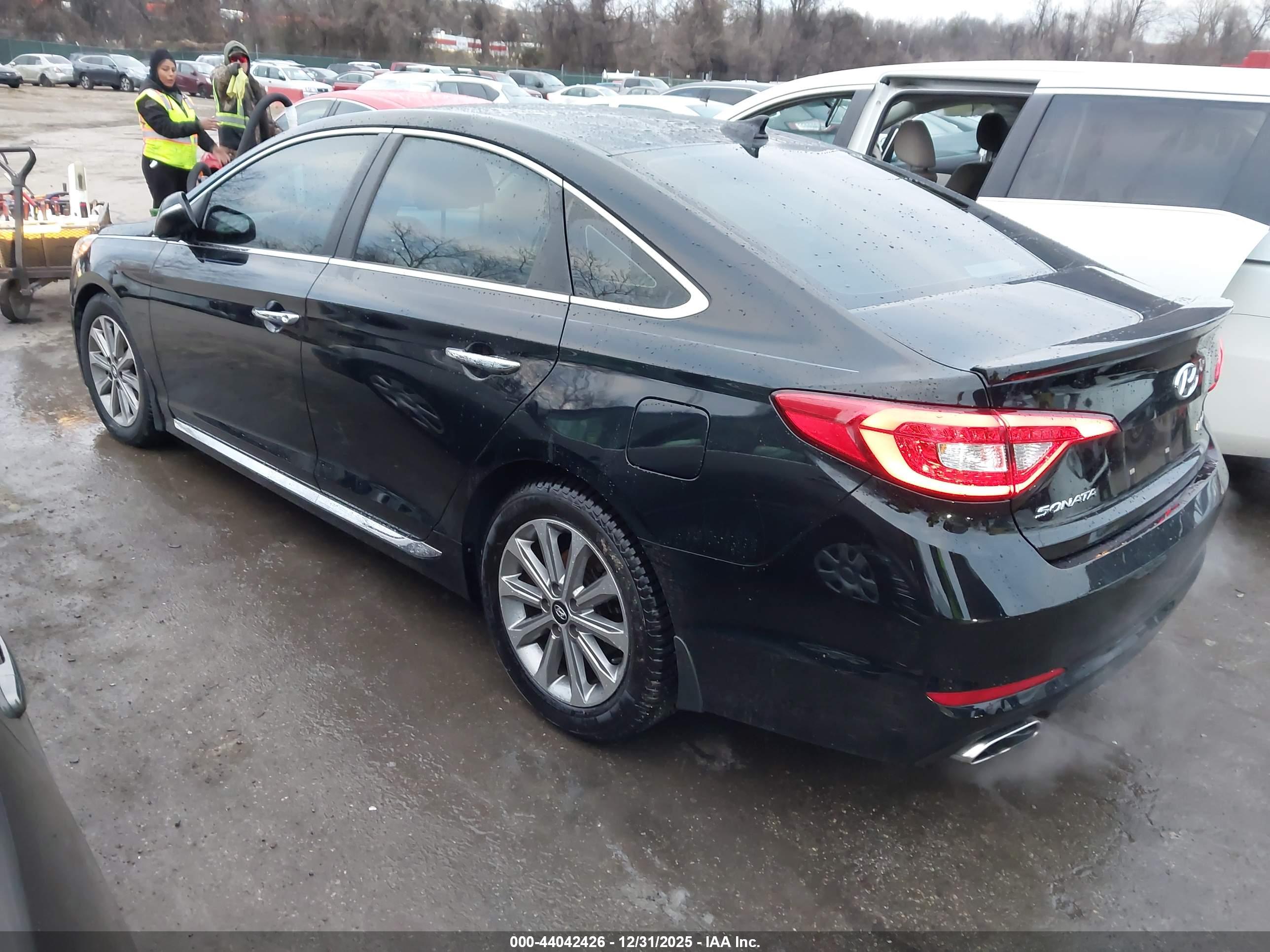 HYUNDAI SONATA image 3
