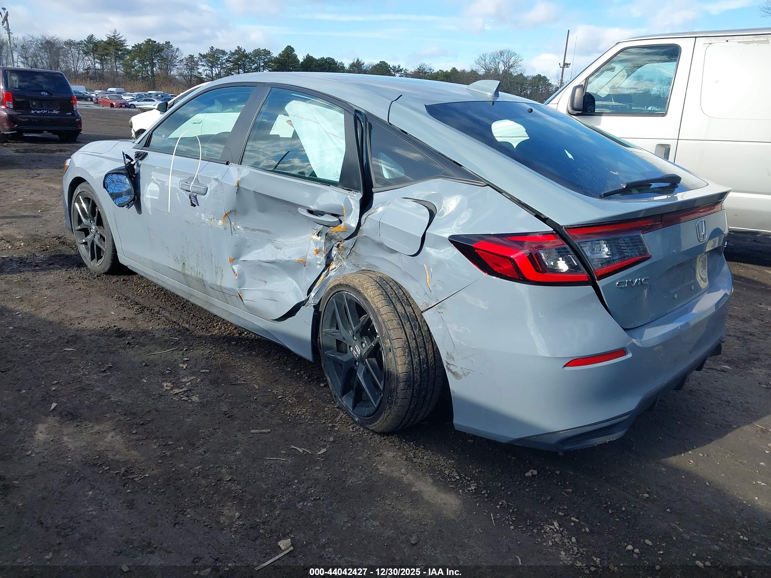 HONDA CIVIC image 3