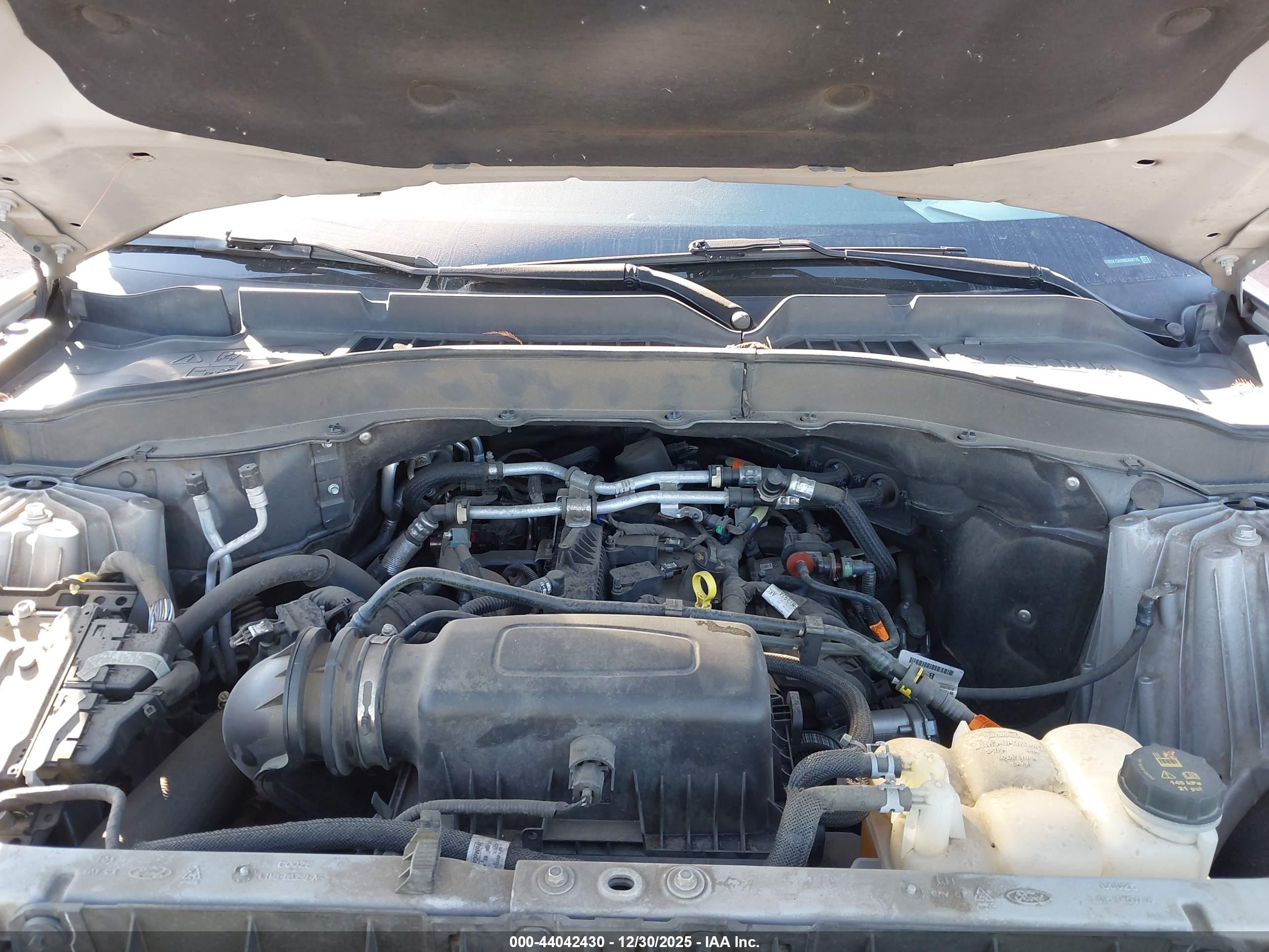 FORD EXPLORER image 10