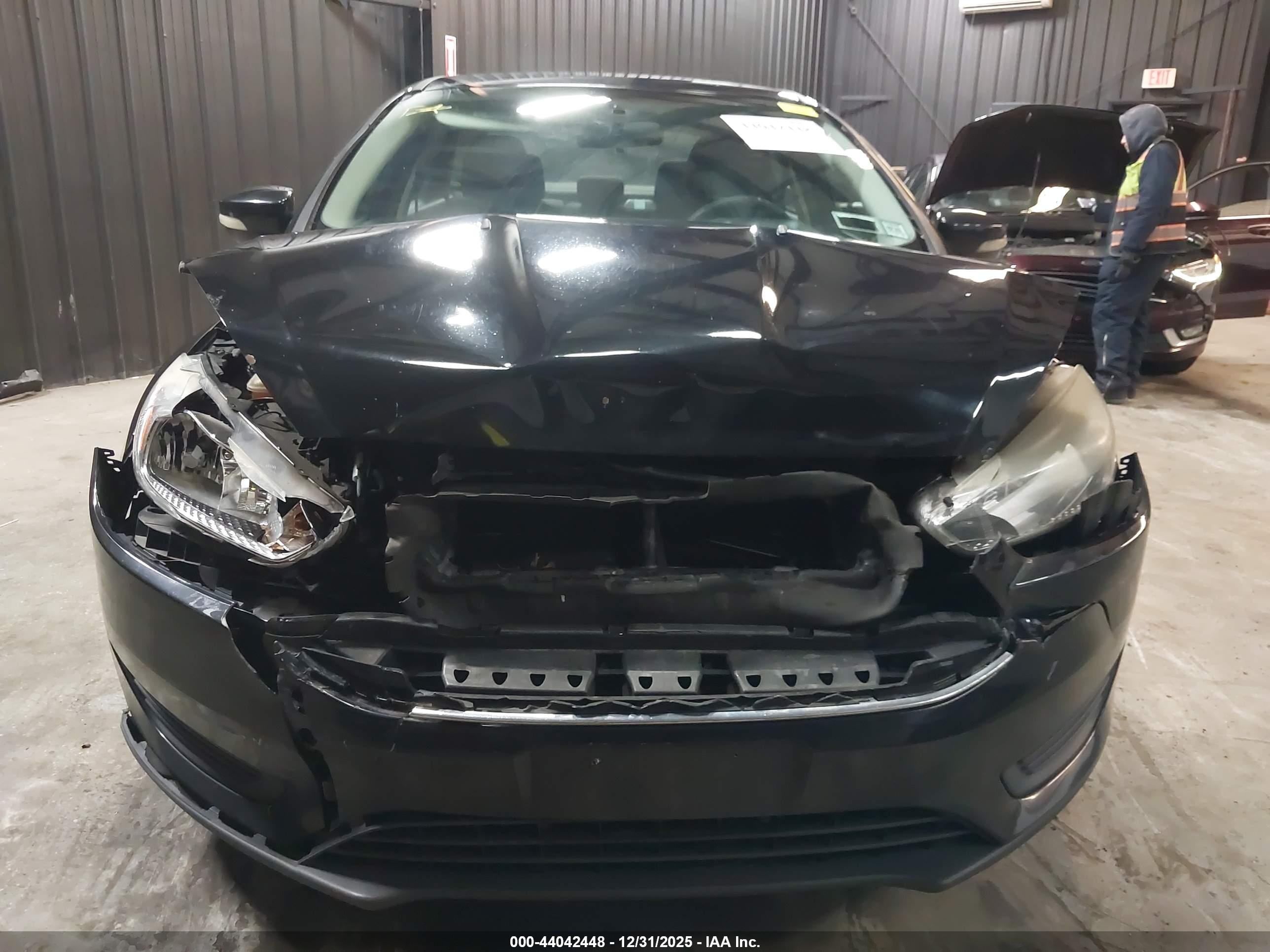 FORD FOCUS image 6
