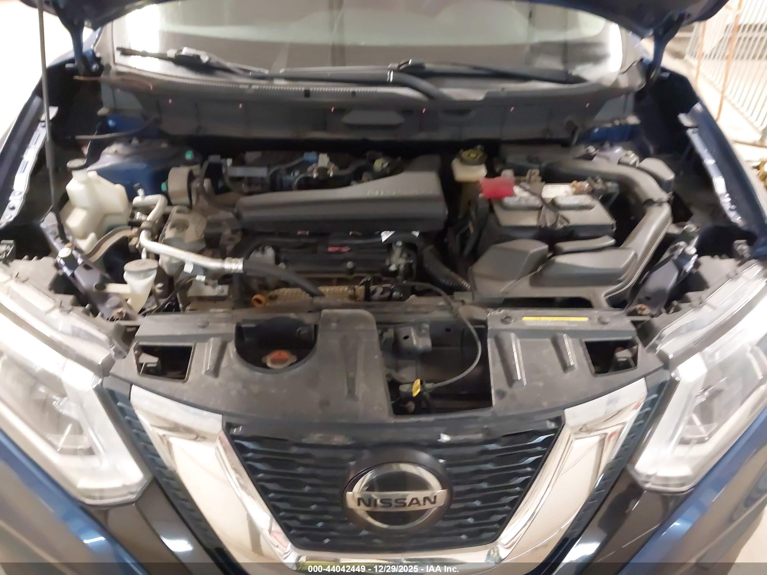 NISSAN ROGUE image 10