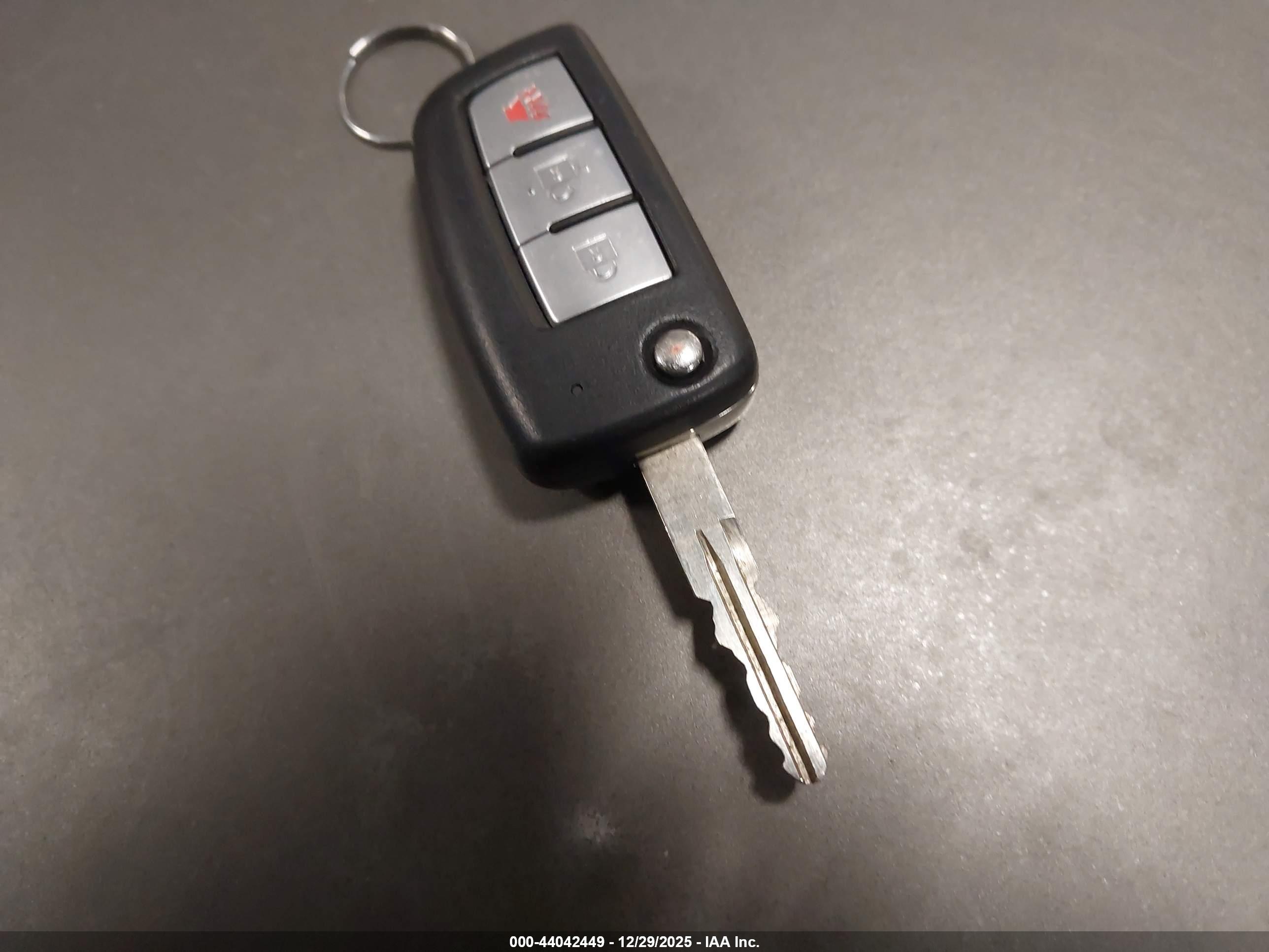 NISSAN ROGUE image 11