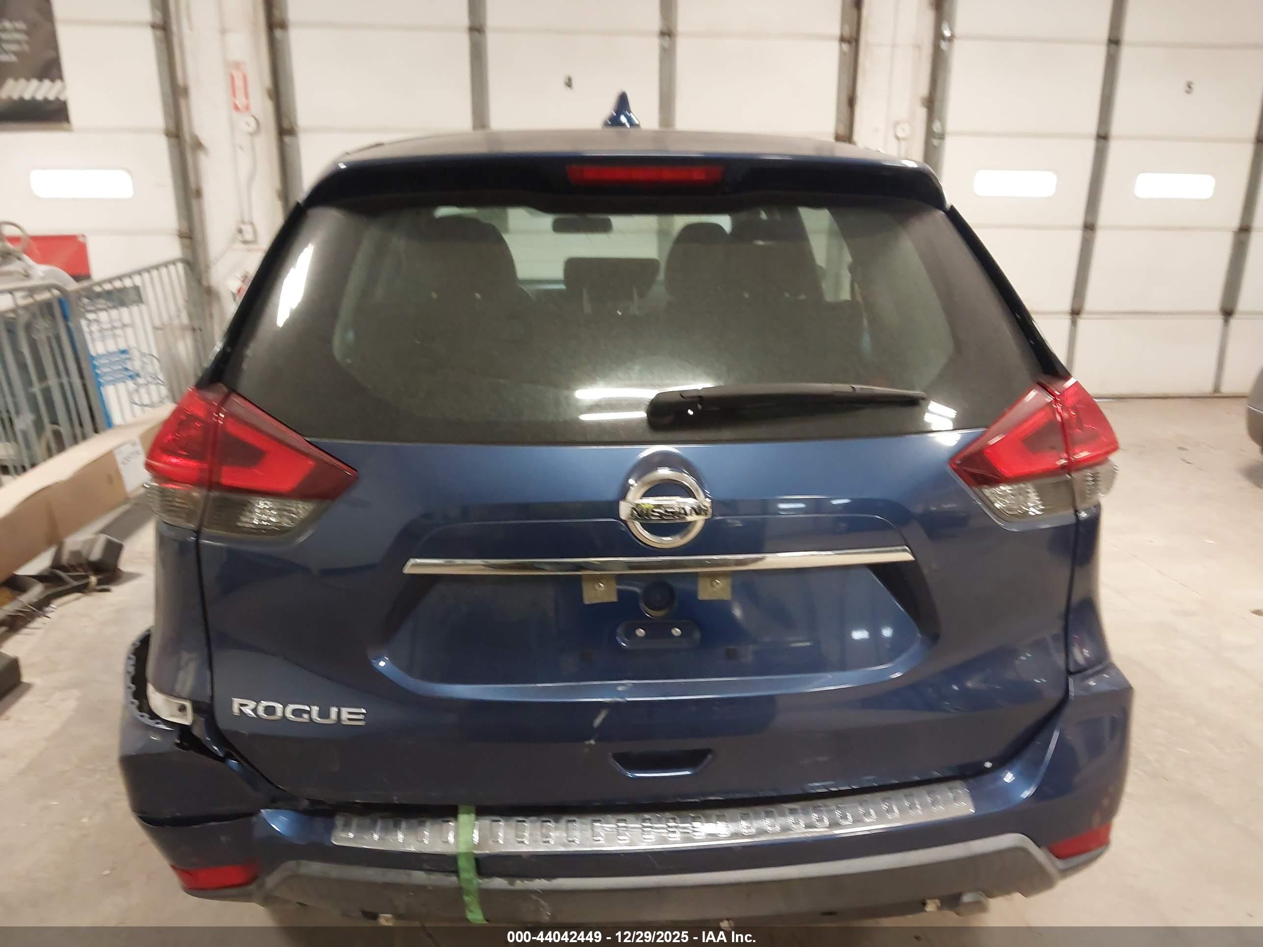 NISSAN ROGUE image 6