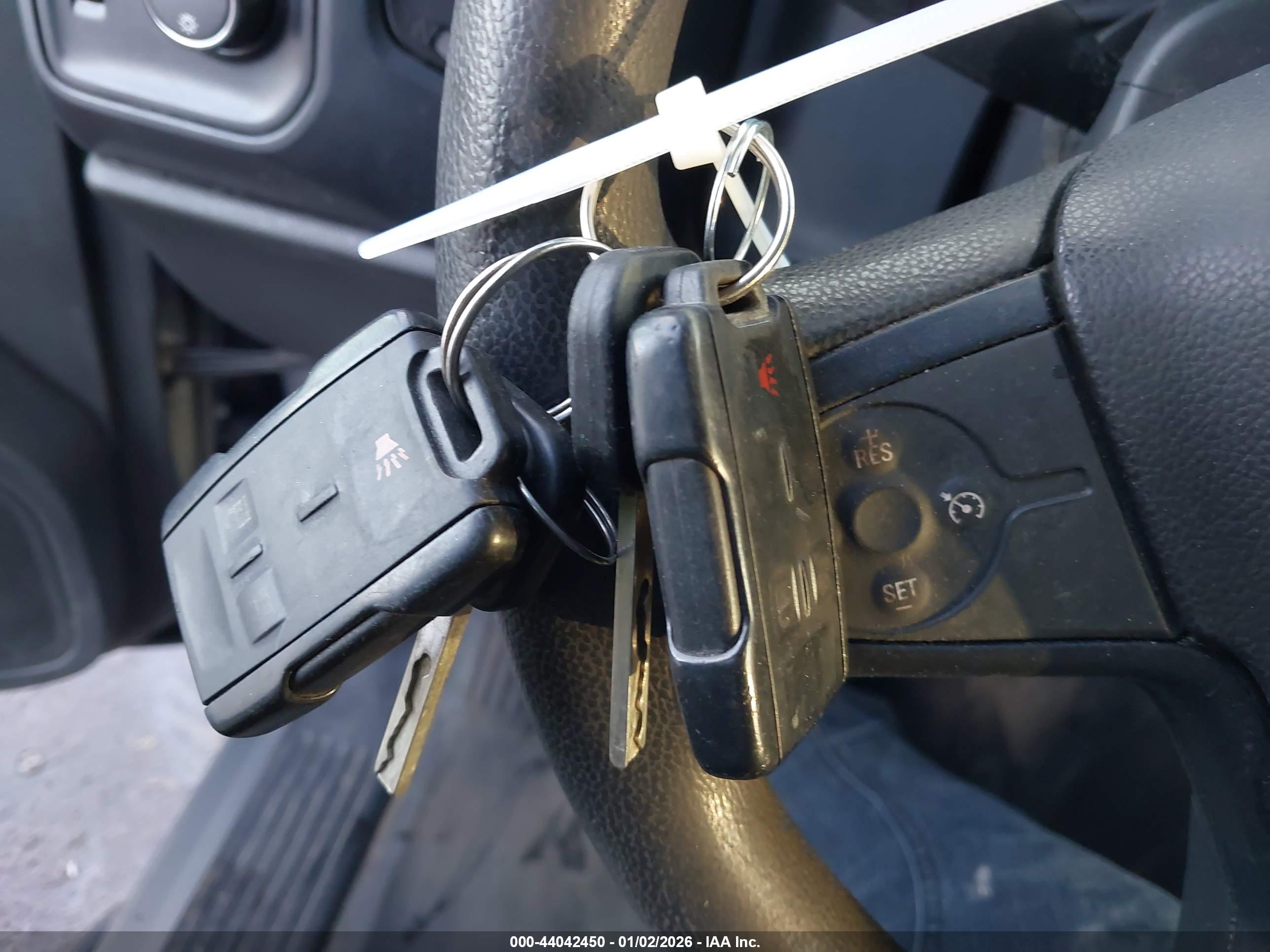 GMC SIERRA image 11